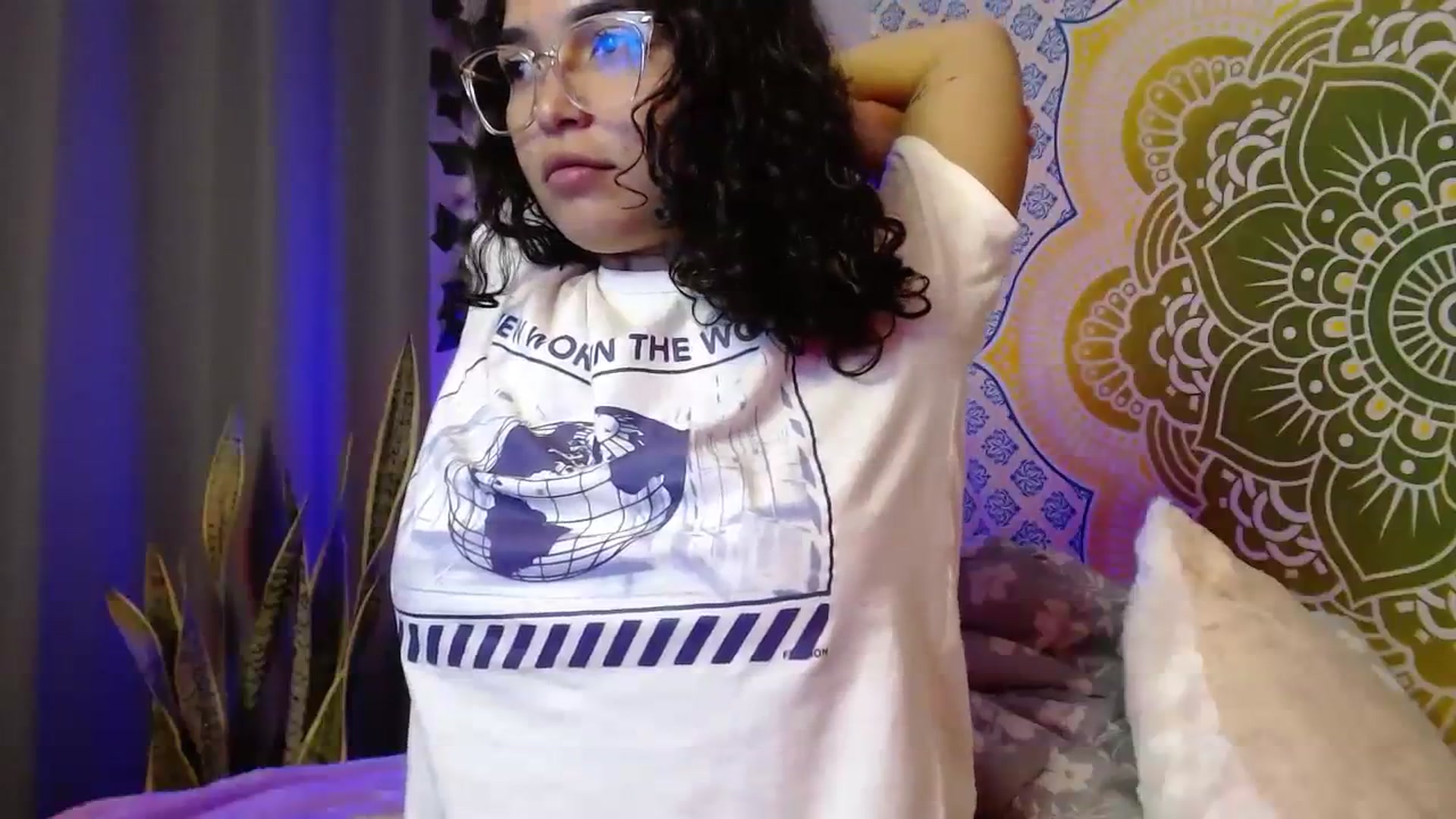 Gallery image thumbnail from Ariagaleo's myfreecams stream on, 08/07/2023, 07:30 image 3 of 20
