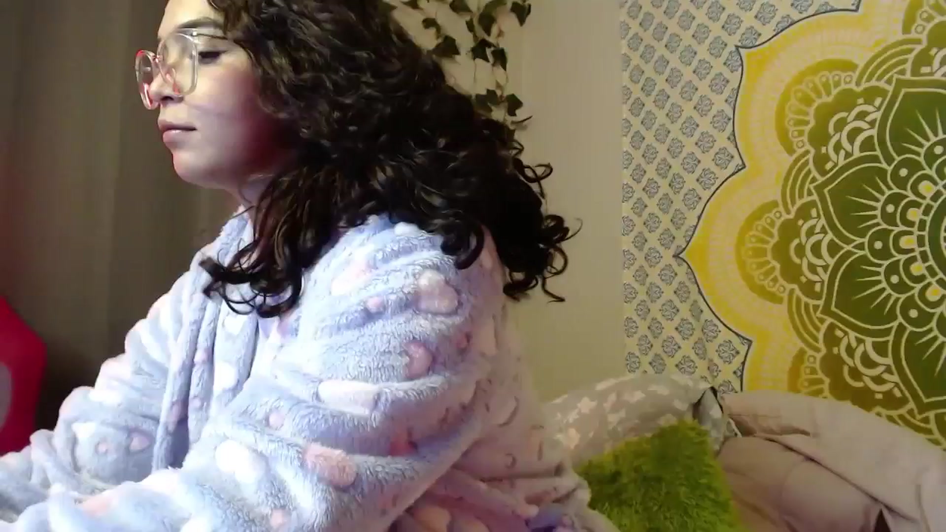 Gallery image thumbnail from Ariagaleo's myfreecams stream on, 08/09/2023, 24:51 image 1 of 20
