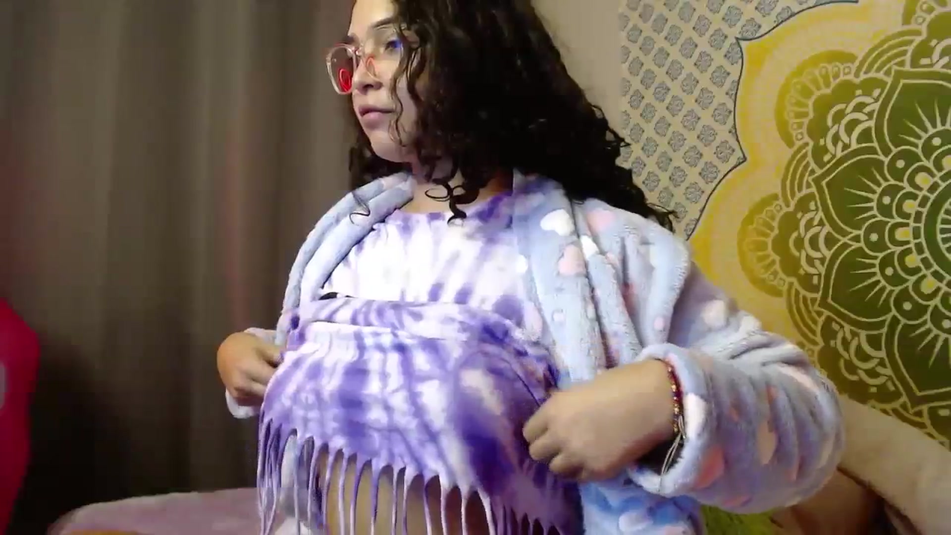 Gallery image thumbnail from Ariagaleo's myfreecams stream on, 08/09/2023, 24:51 image 8 of 20