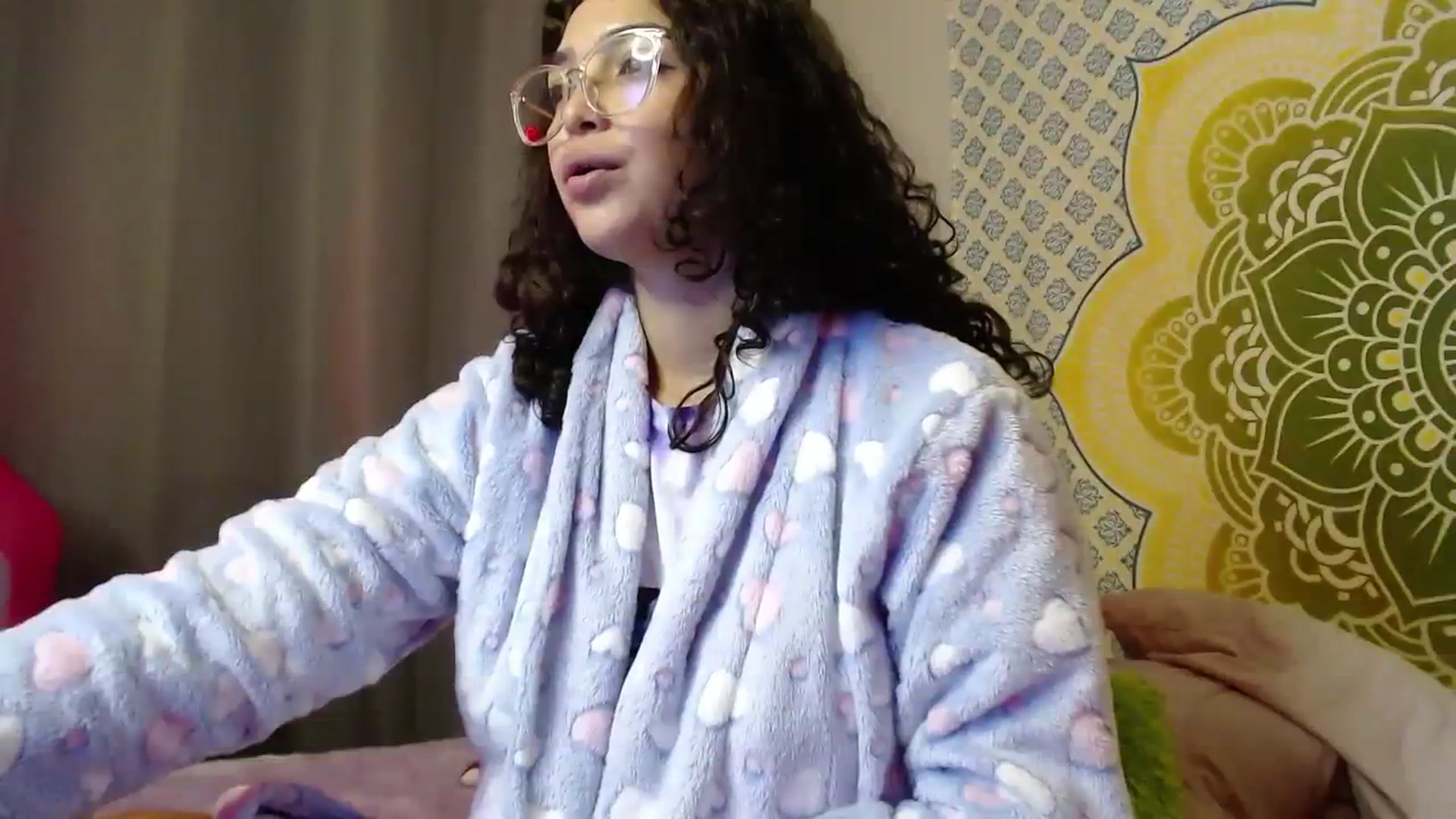 Gallery image thumbnail from Ariagaleo's myfreecams stream on, 08/09/2023, 24:51 image 5 of 20