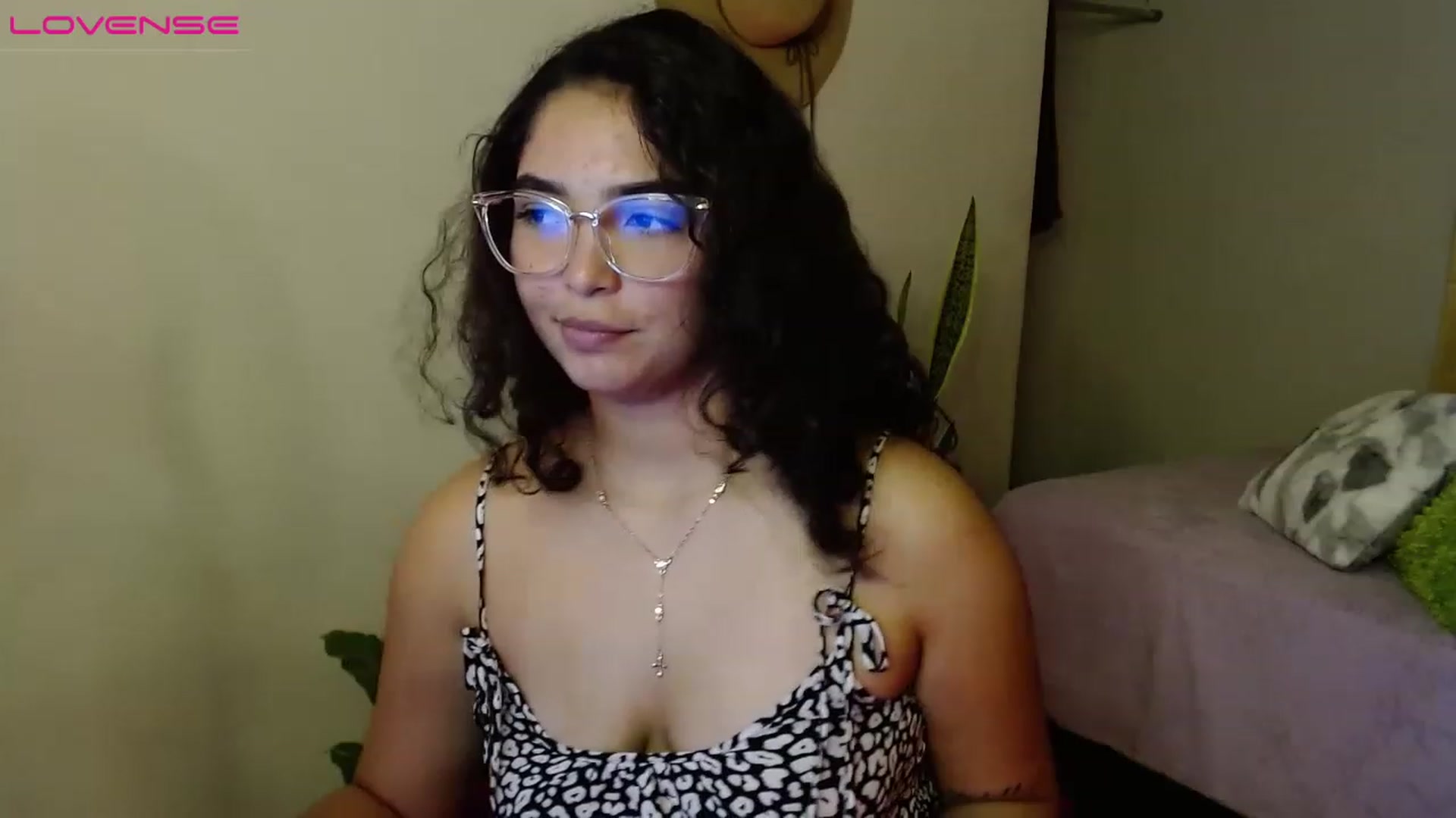 Gallery image thumbnail from Ariagaleo's myfreecams stream on, 08/14/2023, 24:48 image 18 of 20