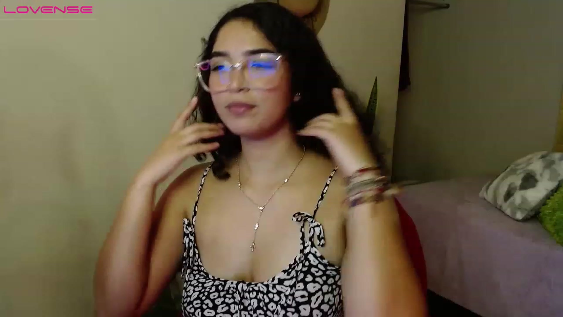 Gallery image thumbnail from Ariagaleo's myfreecams stream on, 08/14/2023, 24:48 image 17 of 20