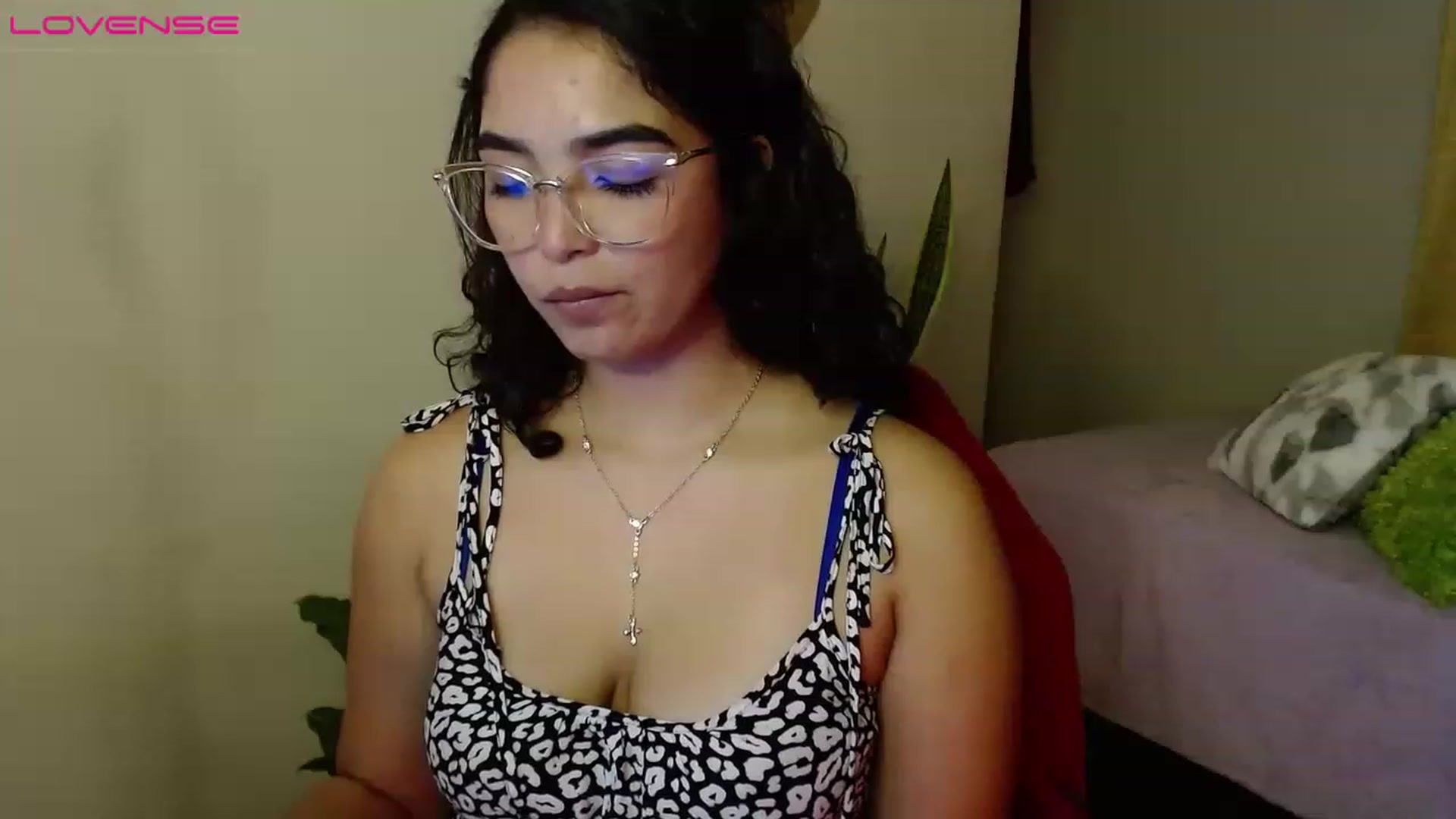 Gallery image thumbnail from Ariagaleo's myfreecams stream on, 08/14/2023, 24:48 image 11 of 20