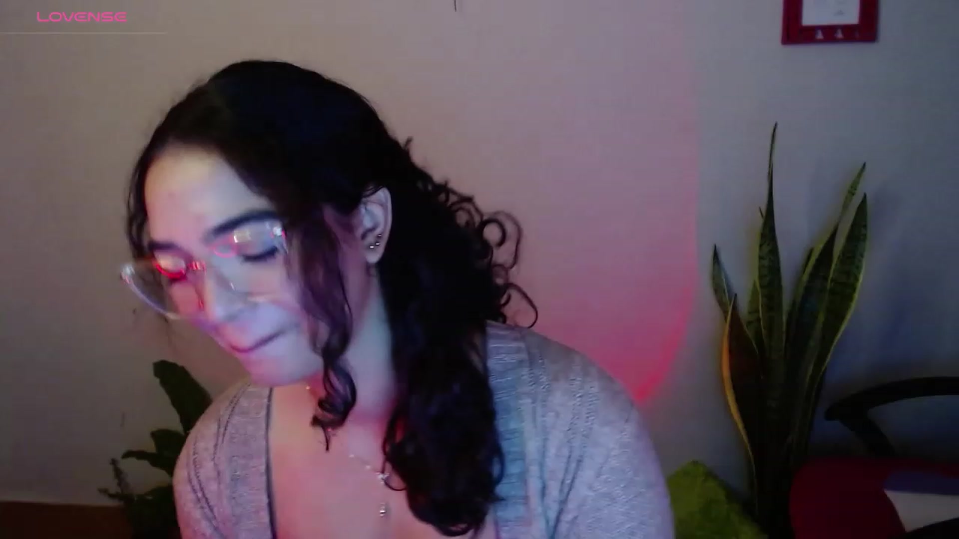 Gallery image thumbnail from Ariagaleo's myfreecams stream on, 08/16/2023, 21:12 image 3 of 20