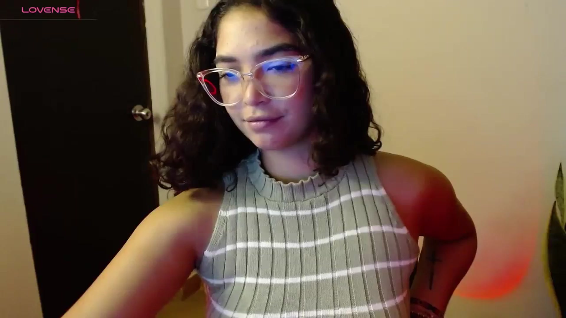 Gallery image thumbnail from Ariagaleo's myfreecams stream on, 08/30/2023, 18:47 image 19 of 20