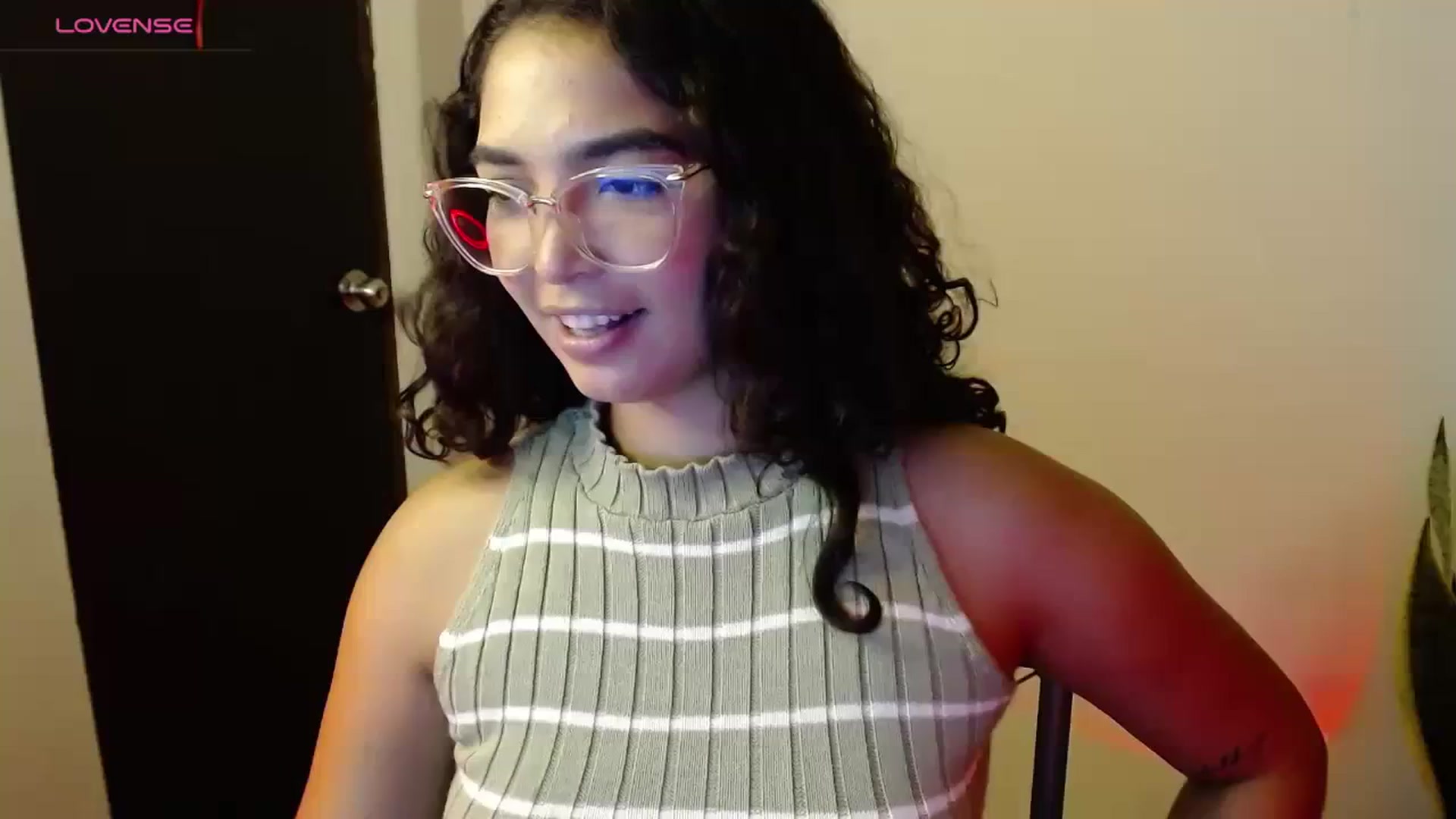 Gallery image thumbnail from Ariagaleo's myfreecams stream on, 08/30/2023, 18:47 image 18 of 20