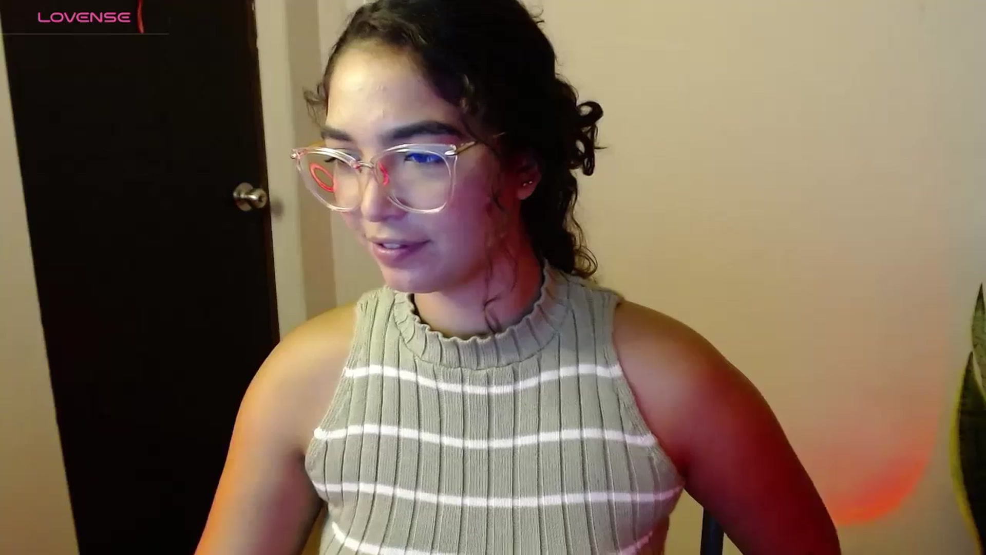 Gallery image thumbnail from Ariagaleo's myfreecams stream on, 08/30/2023, 19:40 image 8 of 20