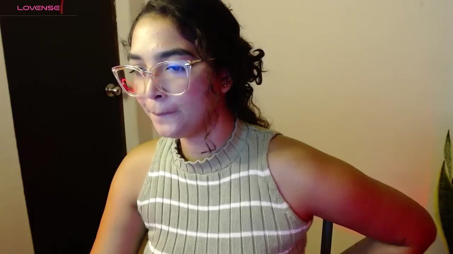 Gallery image thumbnail from Ariagaleo's myfreecams stream on, 08/30/2023, 19:40 image 5 of 20