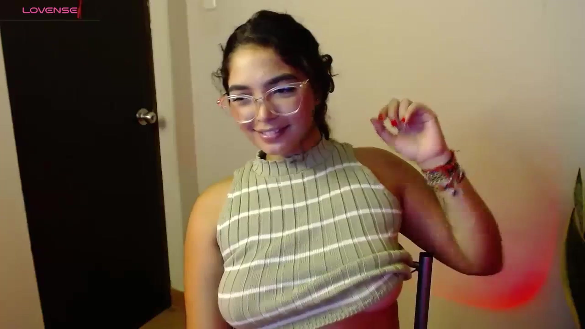 Gallery image thumbnail from Ariagaleo's myfreecams stream on, 08/30/2023, 19:40 image 4 of 20