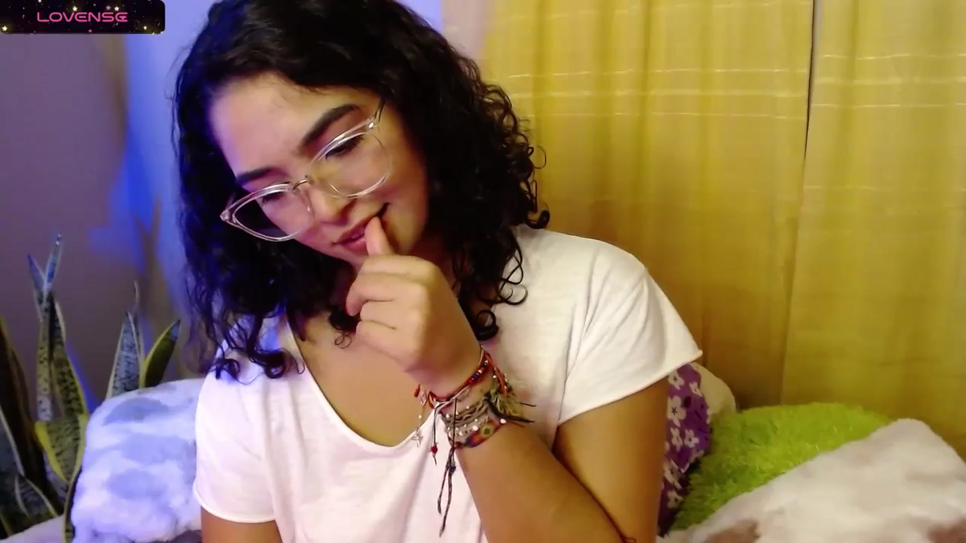 Gallery image thumbnail from Ariagaleo's myfreecams stream on, 09/05/2023, 21:53 image 10 of 20