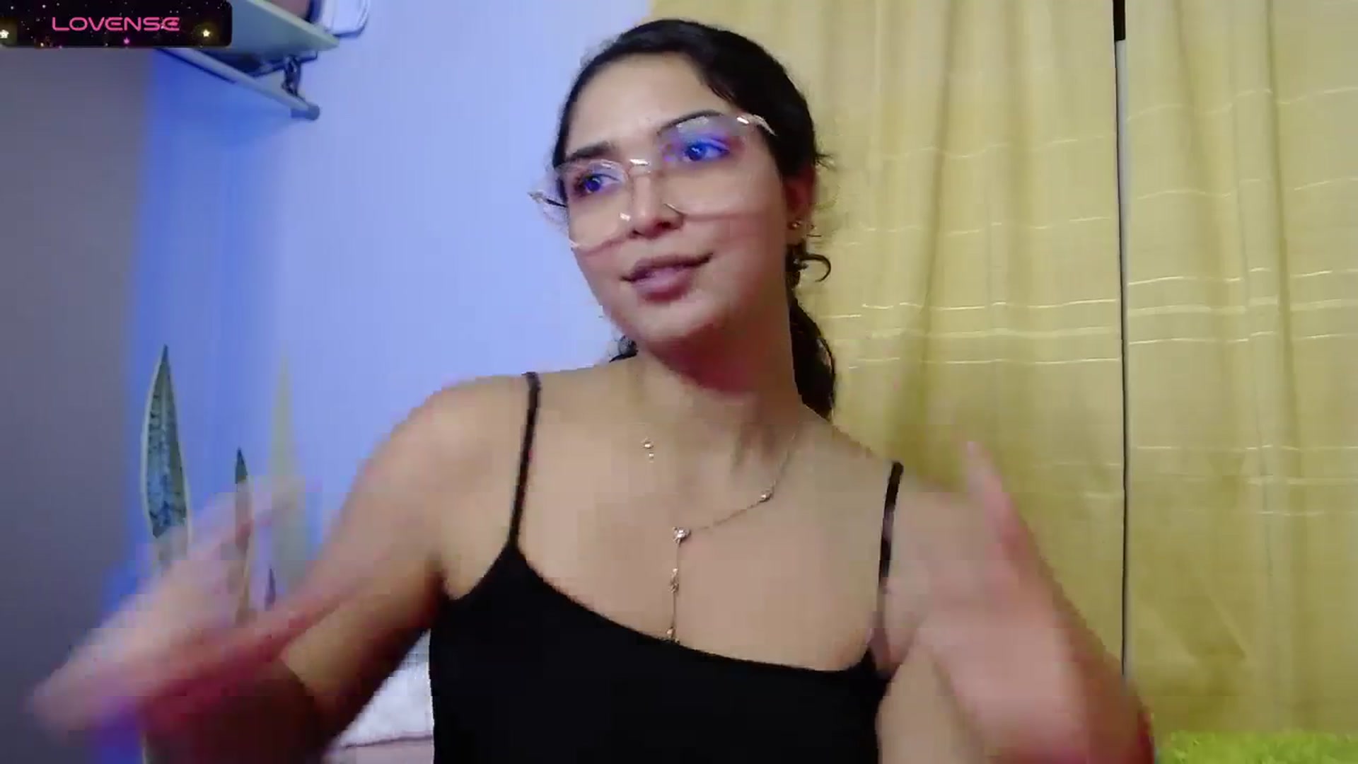 Gallery image thumbnail from Ariagaleo's myfreecams stream on, 09/08/2023, 24:28 image 17 of 20
