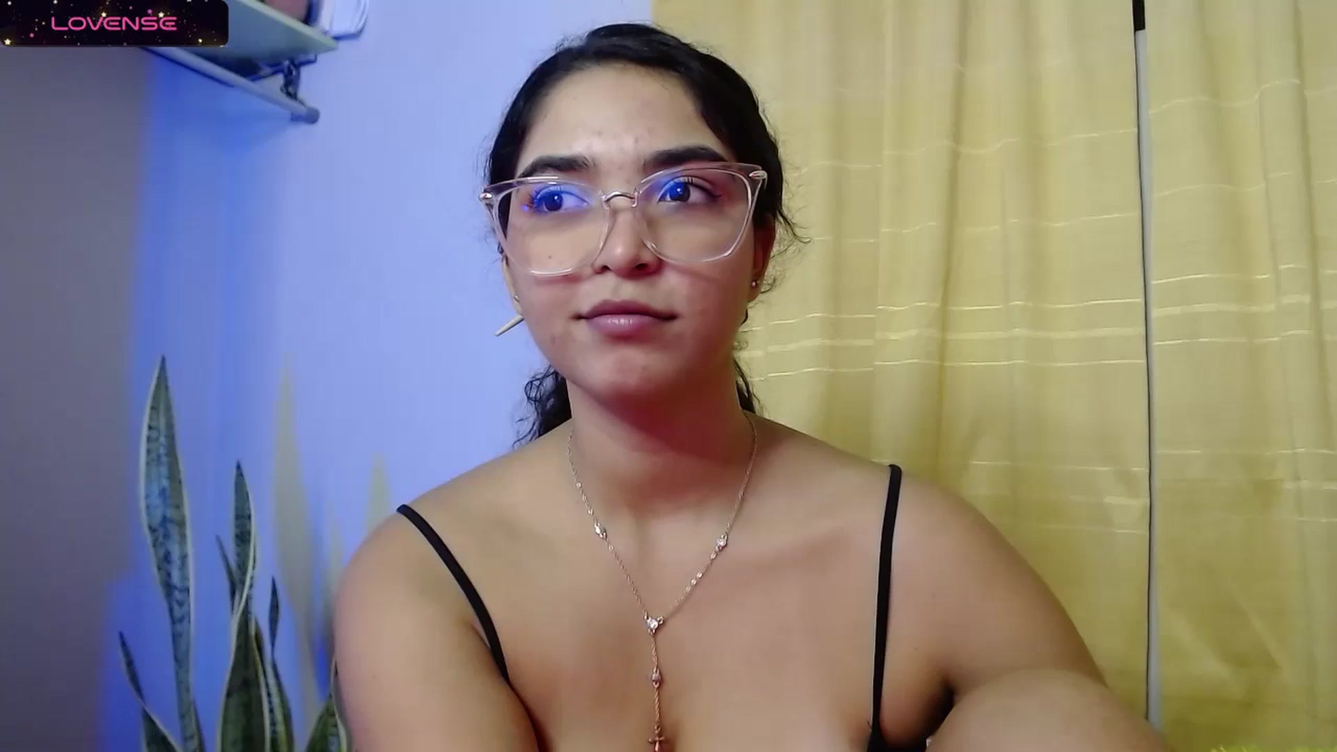 Gallery image thumbnail from Ariagaleo's myfreecams stream on, 09/08/2023, 24:28 image 1 of 20