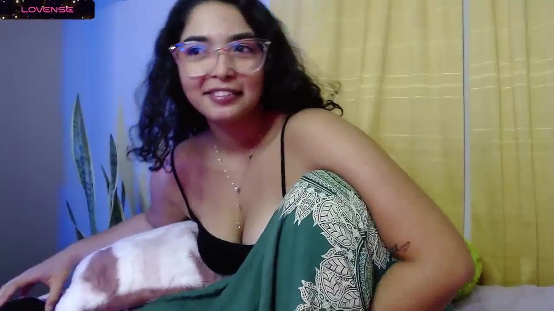 Gallery image thumbnail from Ariagaleo's myfreecams stream on, 09/08/2023, 22:03 image 16 of 20