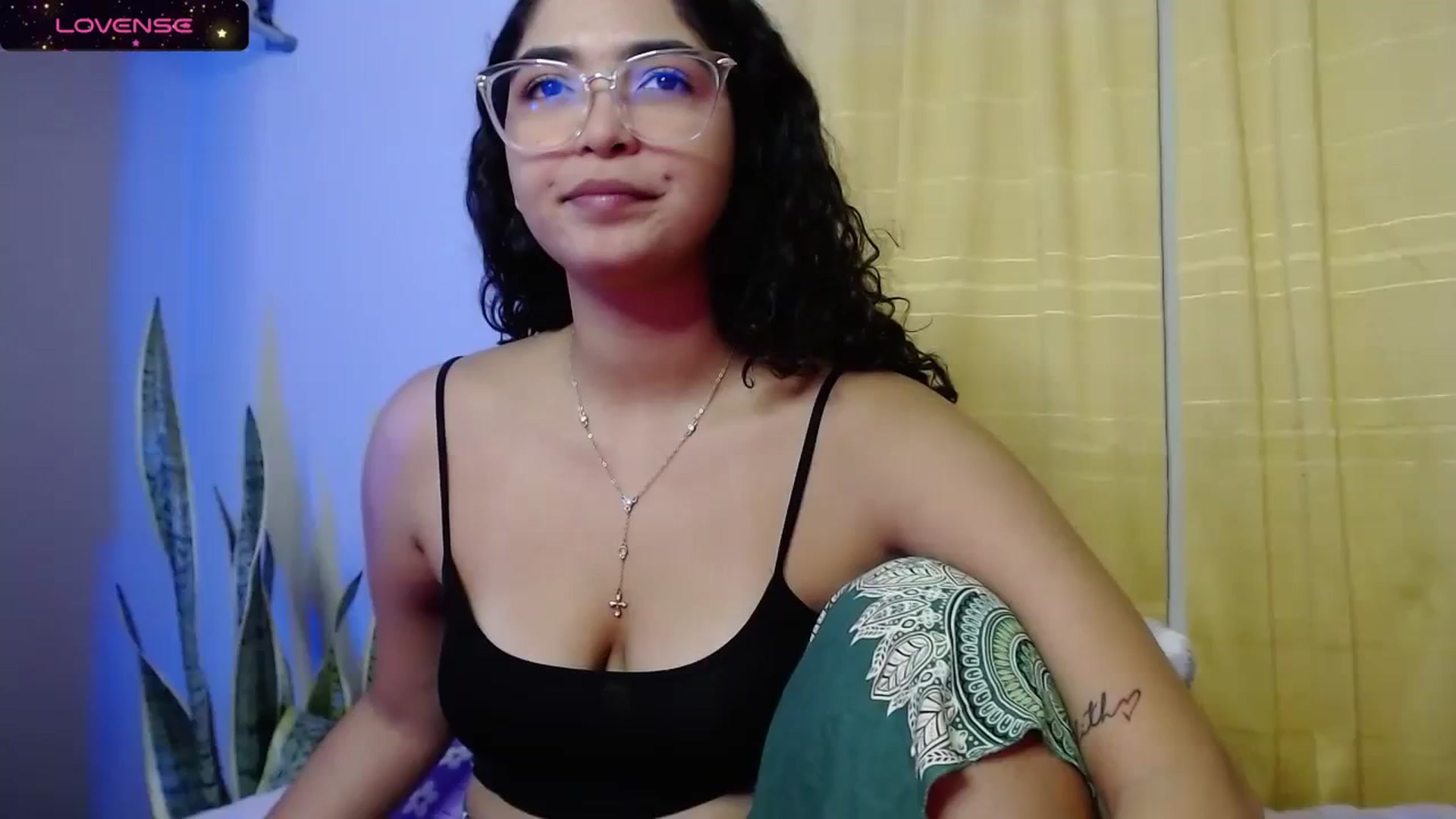 Gallery image thumbnail from Ariagaleo's myfreecams stream on, 09/08/2023, 22:03 image 1 of 20