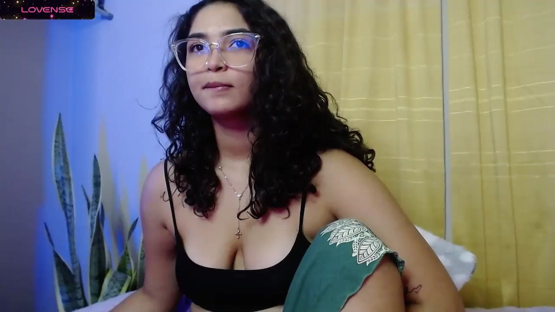 Gallery image thumbnail from Ariagaleo's myfreecams stream on, 09/08/2023, 22:03 image 6 of 20