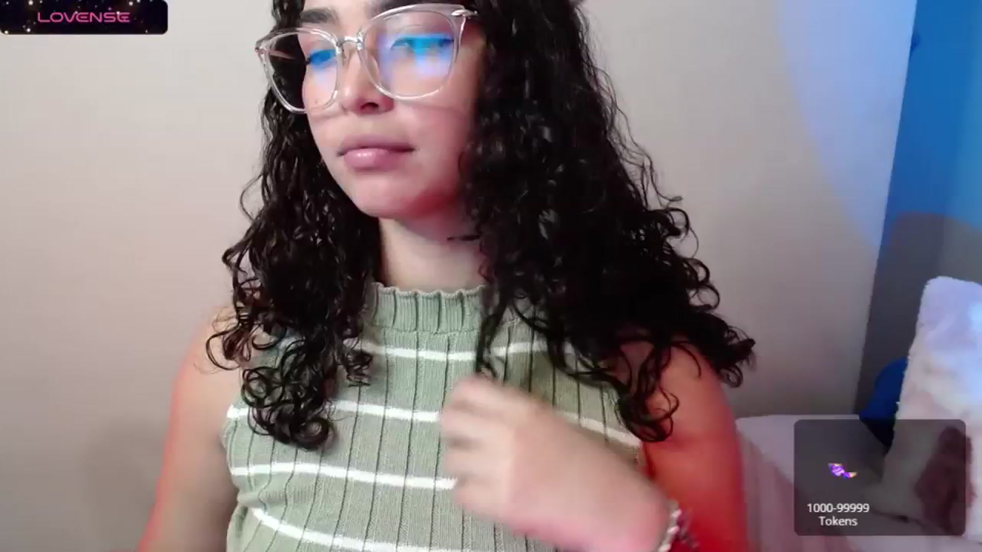 Gallery image thumbnail from Ariagaleo's myfreecams stream on, 10/08/2023, 03:22 image 7 of 20