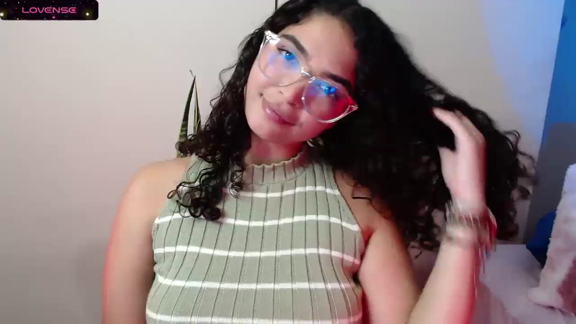 Gallery image thumbnail from Ariagaleo's myfreecams stream on, 10/08/2023, 03:22 image 2 of 20