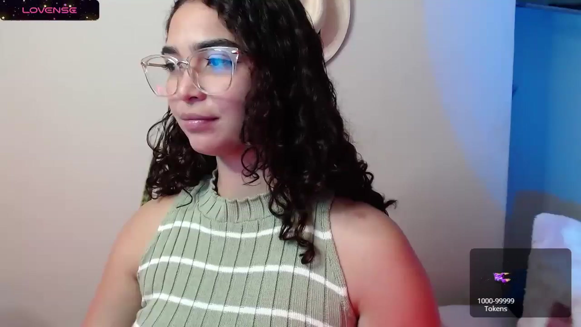 Gallery image thumbnail from Ariagaleo's myfreecams stream on, 10/08/2023, 03:34 image 4 of 20
