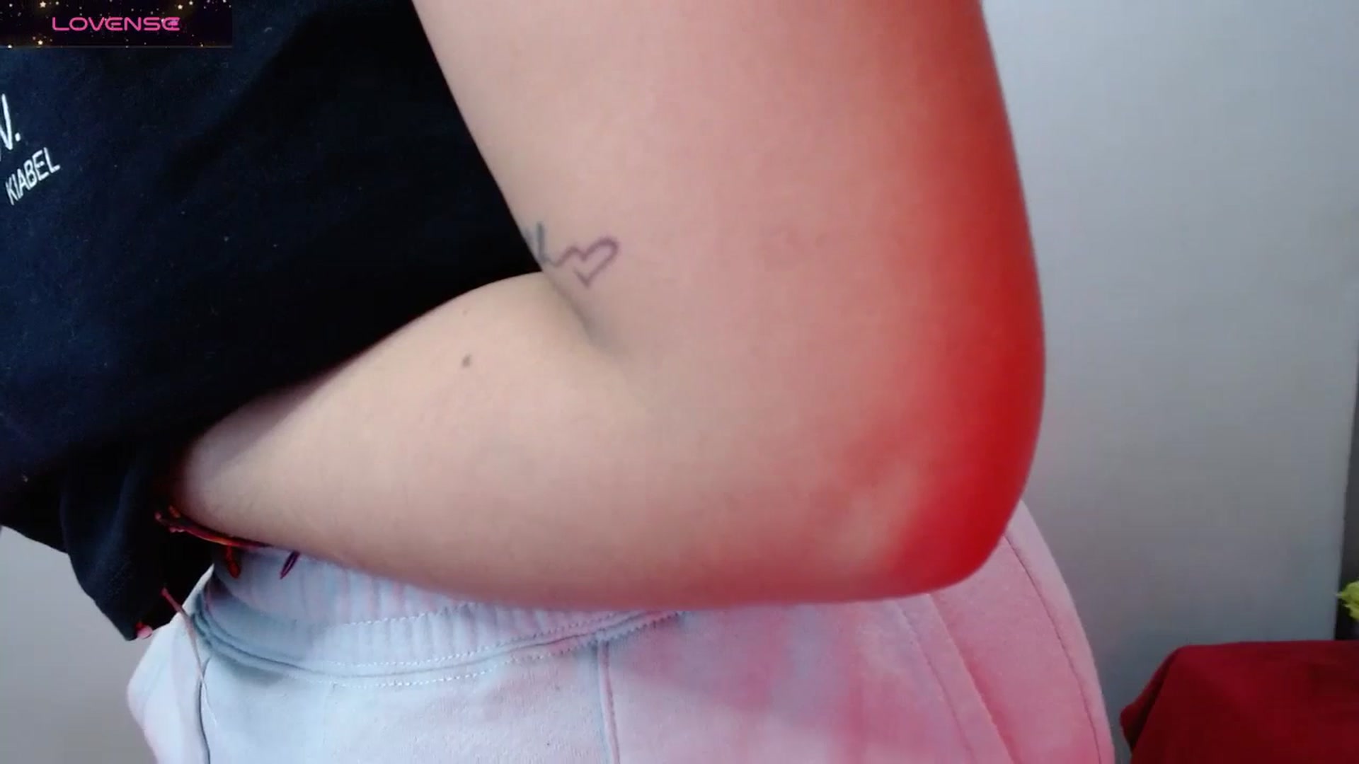 Gallery image thumbnail from Ariagaleo's myfreecams stream on, 10/12/2023, 18:18 image 7 of 20