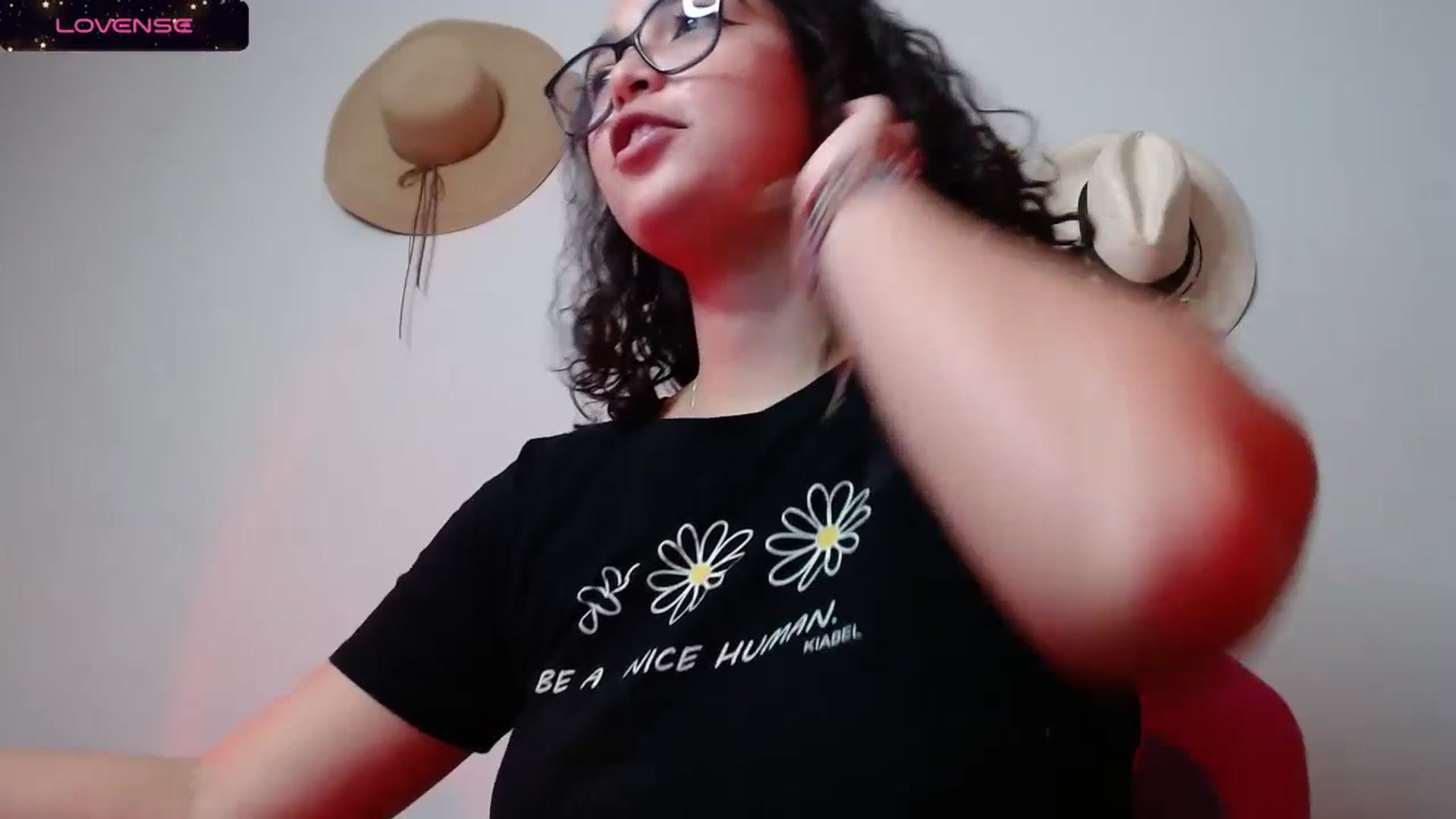 Gallery image thumbnail from Ariagaleo's myfreecams stream on, 10/12/2023, 19:15 image 14 of 20