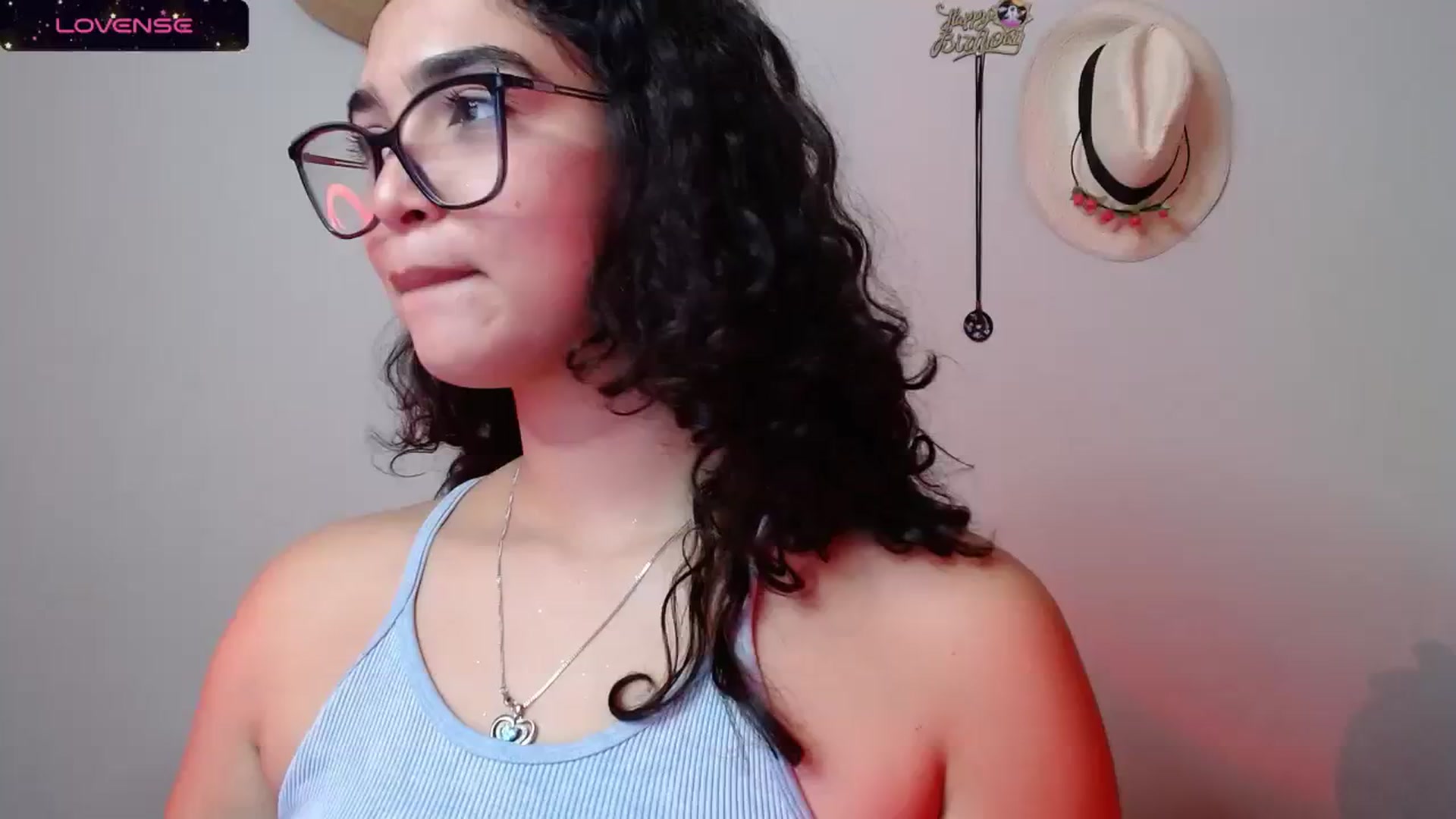 Gallery image thumbnail from Ariagaleo's myfreecams stream on, 10/13/2023, 20:33 image 14 of 20