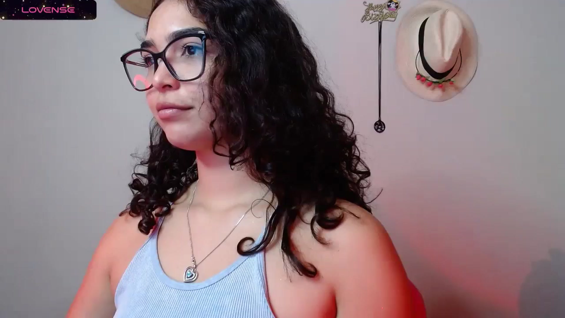 Gallery image thumbnail from Ariagaleo's myfreecams stream on, 10/13/2023, 20:33 image 9 of 20