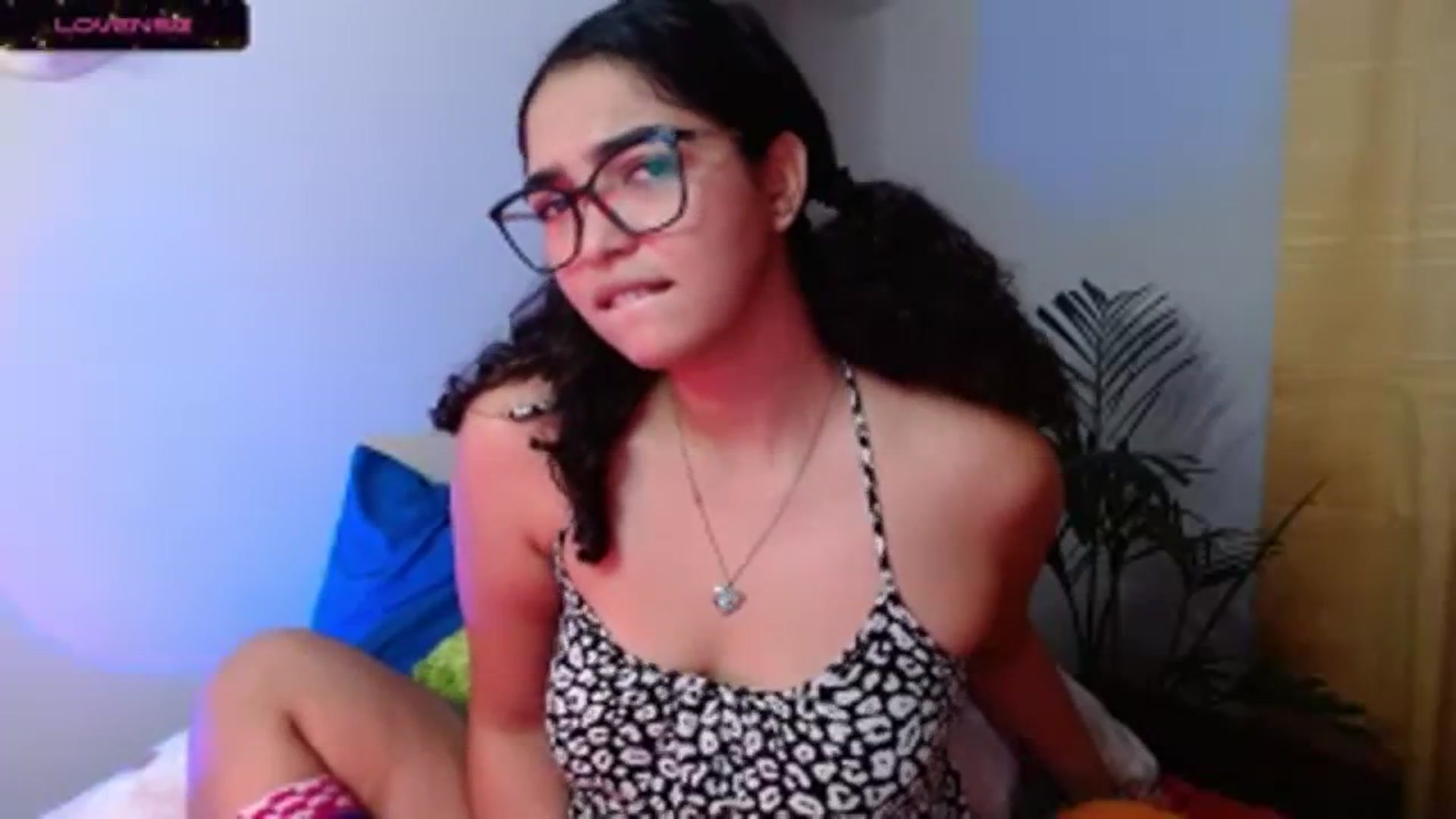 Gallery image thumbnail from Ariagaleo's myfreecams stream on, 10/19/2023, 17:11 image 5 of 20