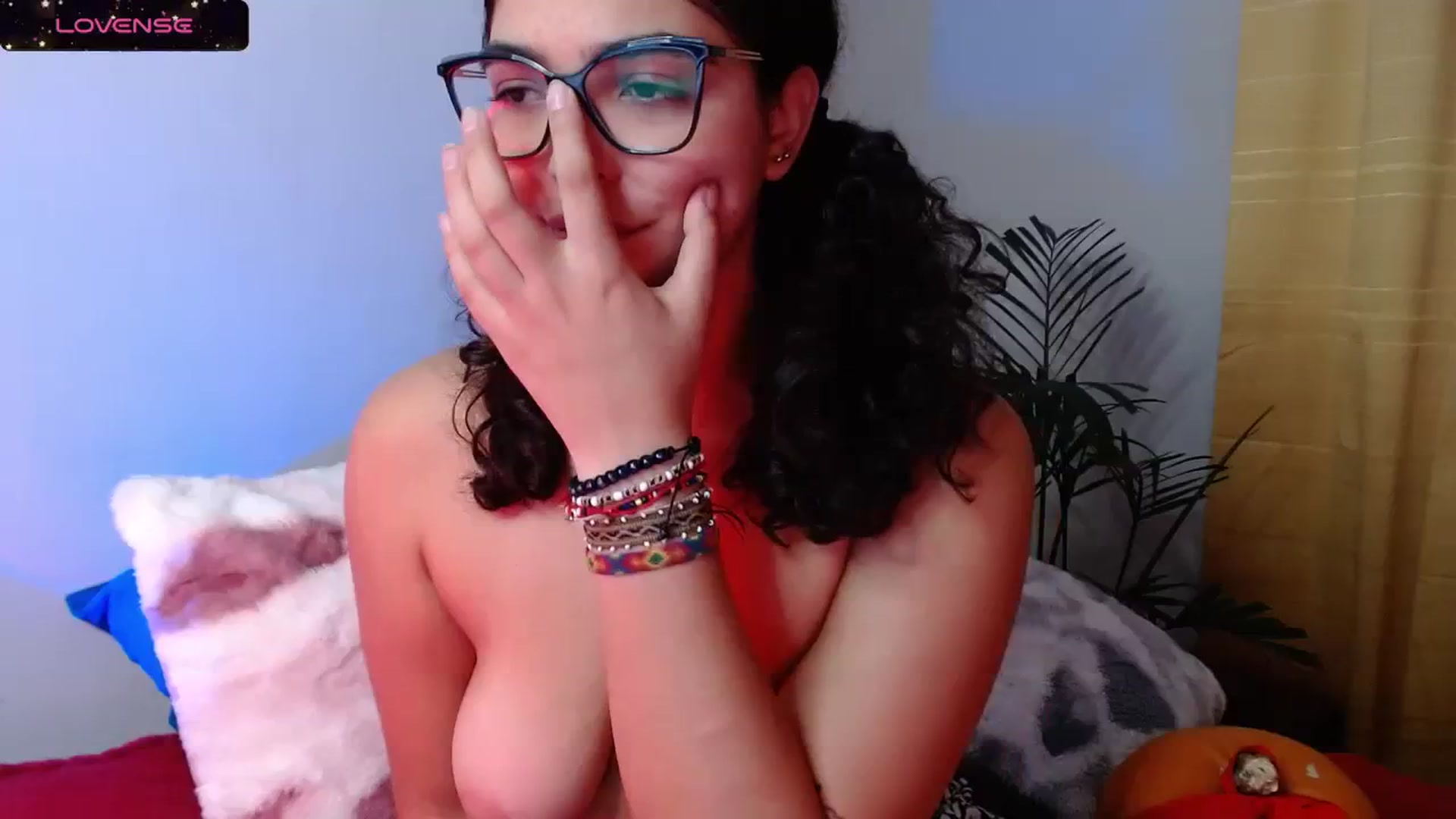 Gallery image thumbnail from Ariagaleo's myfreecams stream on, 10/19/2023, 17:44 image 8 of 20