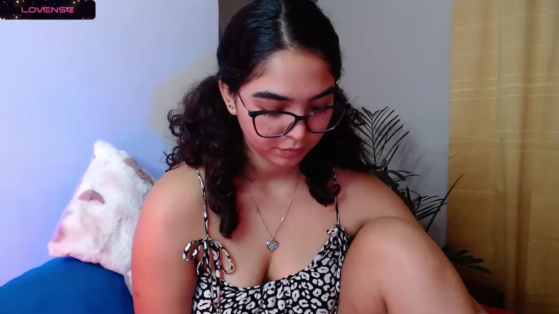 Gallery image thumbnail from Ariagaleo's myfreecams stream on, 10/19/2023, 21:02 image 9 of 20
