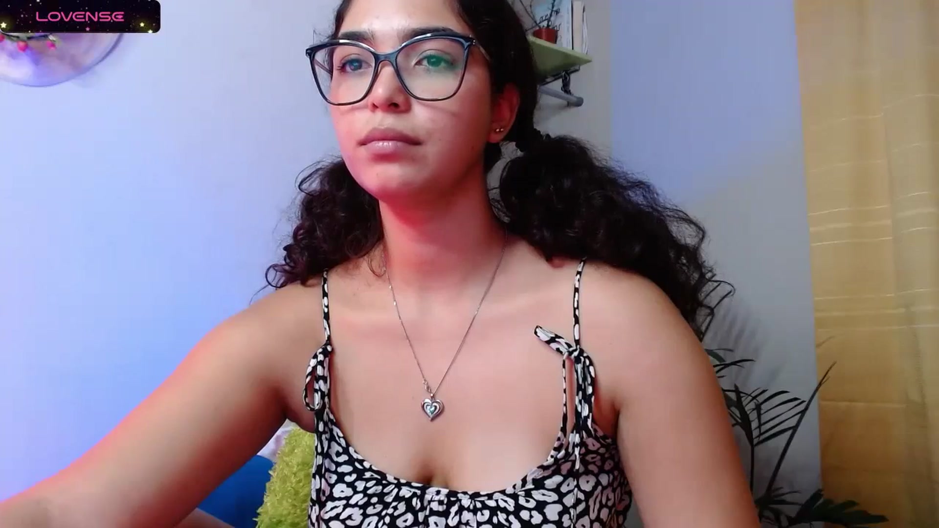 Gallery image thumbnail from Ariagaleo's myfreecams stream on, 10/19/2023, 22:24 image 6 of 20
