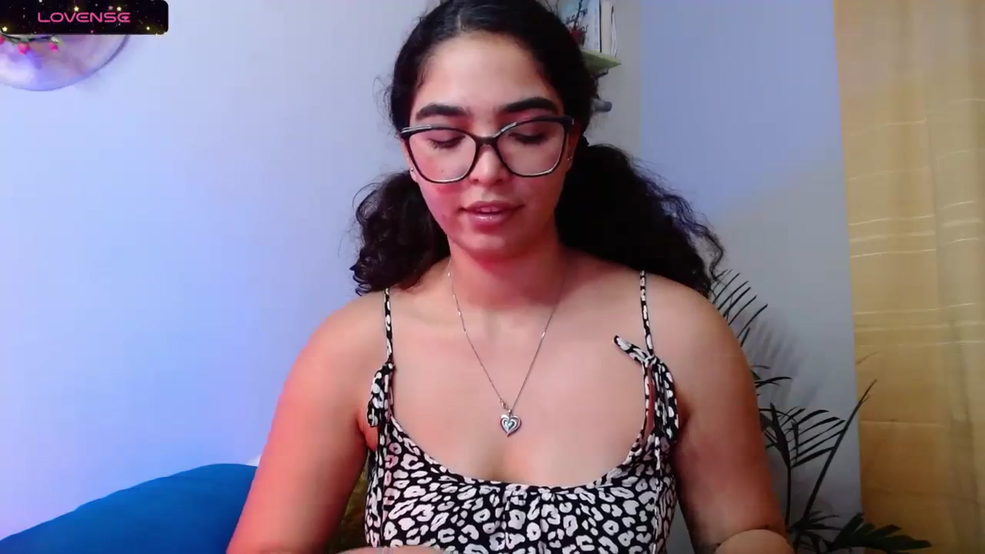 Gallery image thumbnail from Ariagaleo's myfreecams stream on, 10/19/2023, 22:24 image 7 of 20