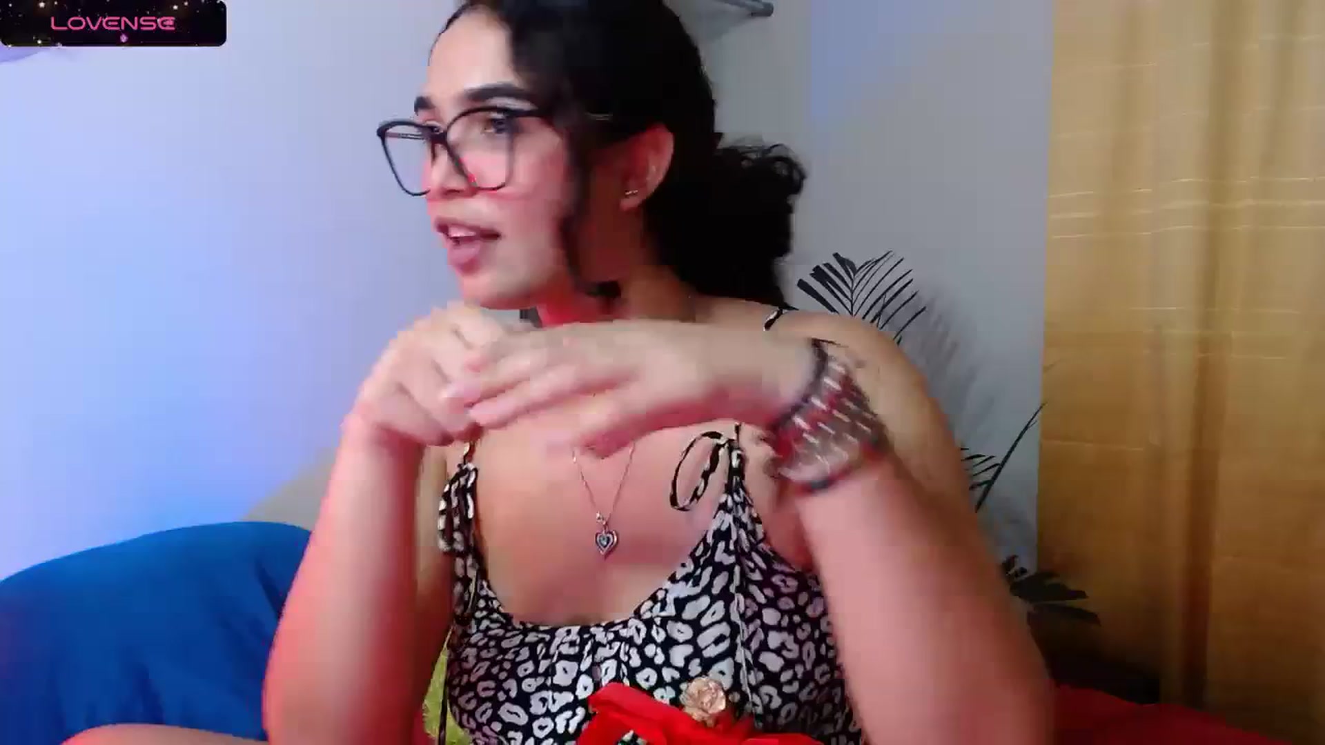 Gallery image thumbnail from Ariagaleo's myfreecams stream on, 10/19/2023, 23:17 image 16 of 20