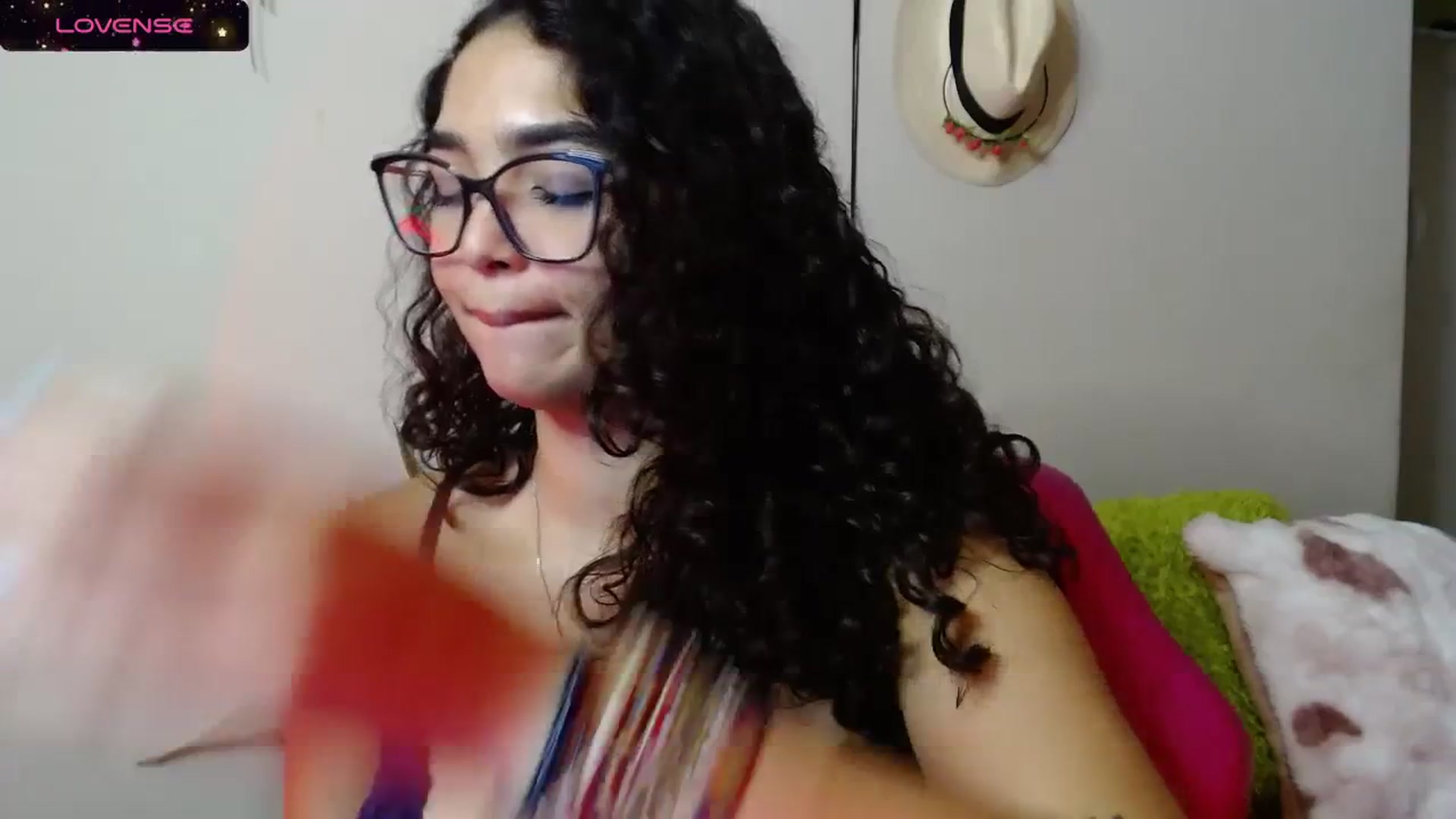 Gallery image thumbnail from Ariagaleo's myfreecams stream on, 10/22/2023, 03:35 image 20 of 20