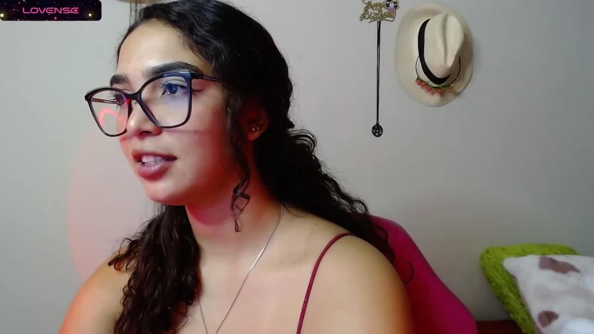 Gallery image thumbnail from Ariagaleo's myfreecams stream on, 10/22/2023, 21:20 image 1 of 20