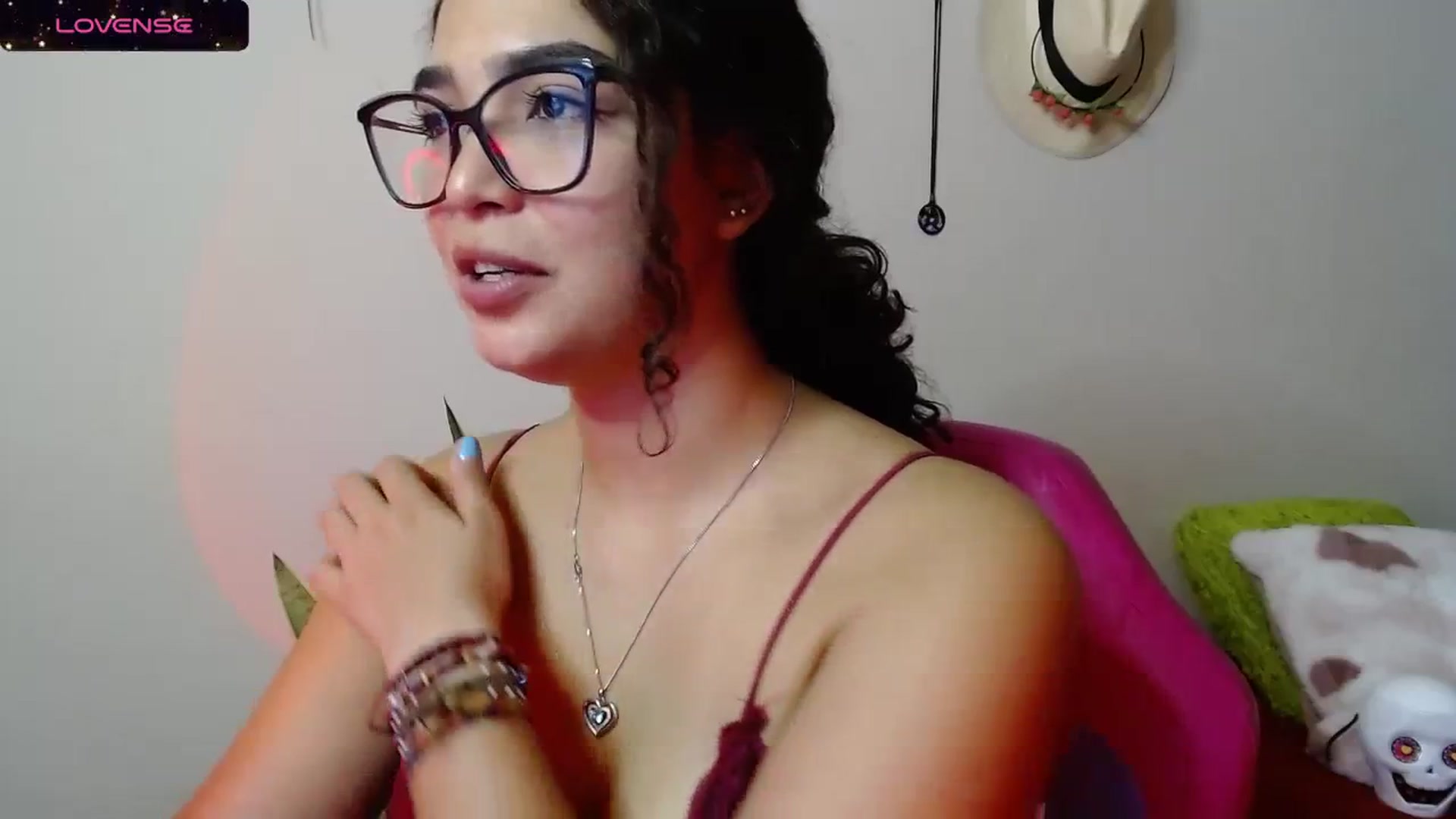 Gallery image thumbnail from Ariagaleo's myfreecams stream on, 10/22/2023, 21:20 image 8 of 20