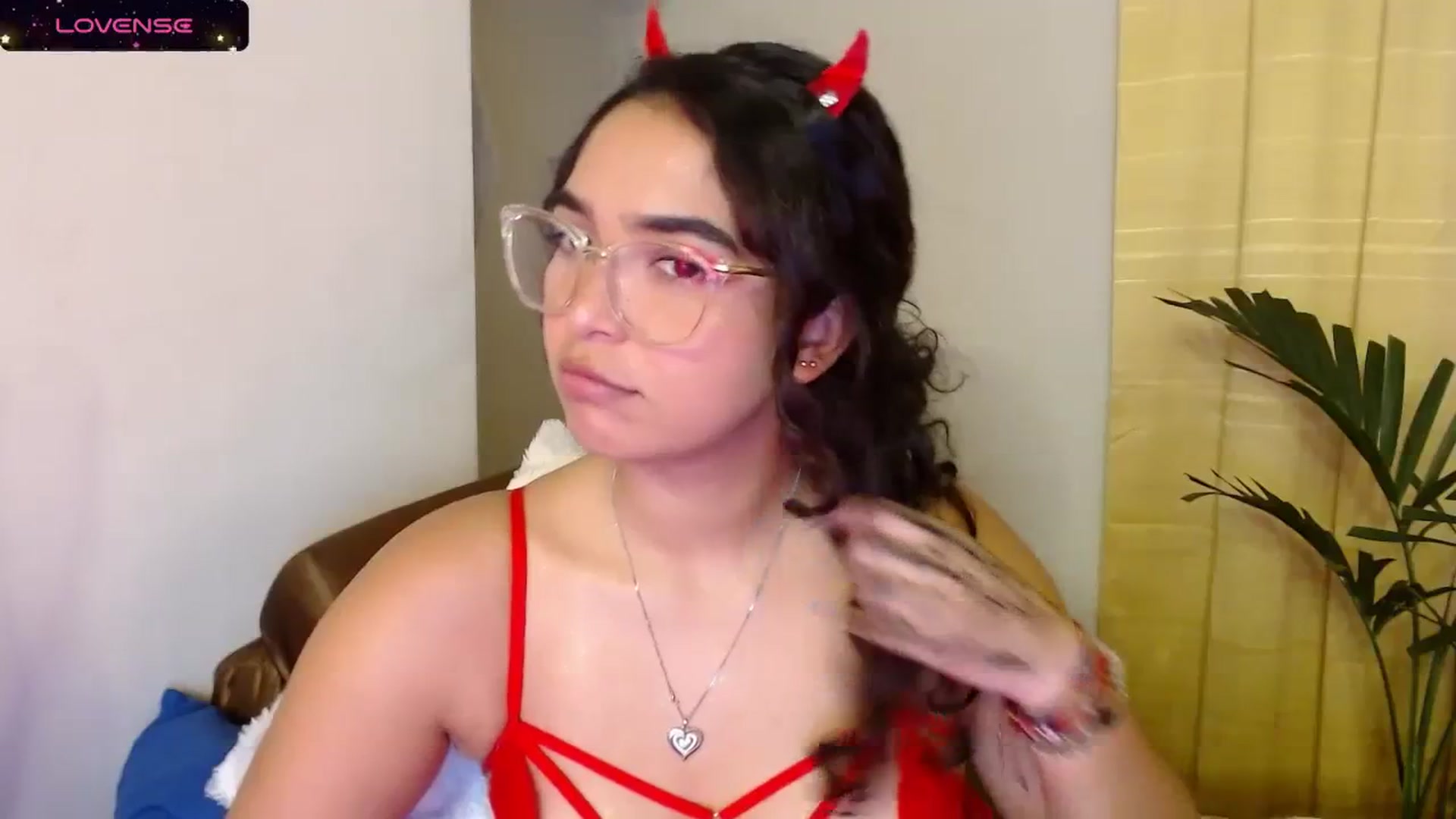 Gallery image thumbnail from Ariagaleo's myfreecams stream on, 10/29/2023, 17:19 image 4 of 20