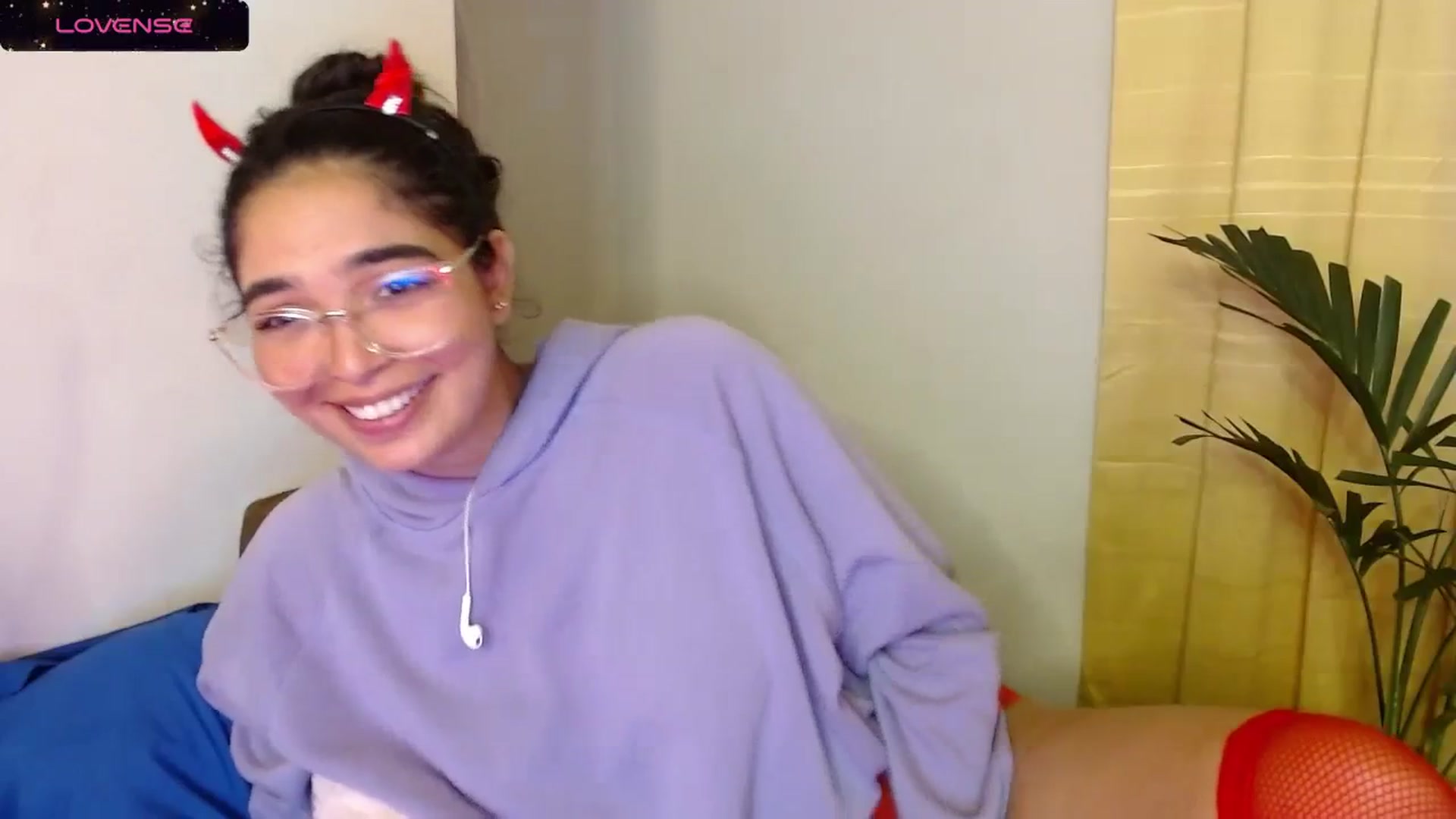 Gallery image thumbnail from Ariagaleo's myfreecams stream on, 10/29/2023, 18:41 image 16 of 20