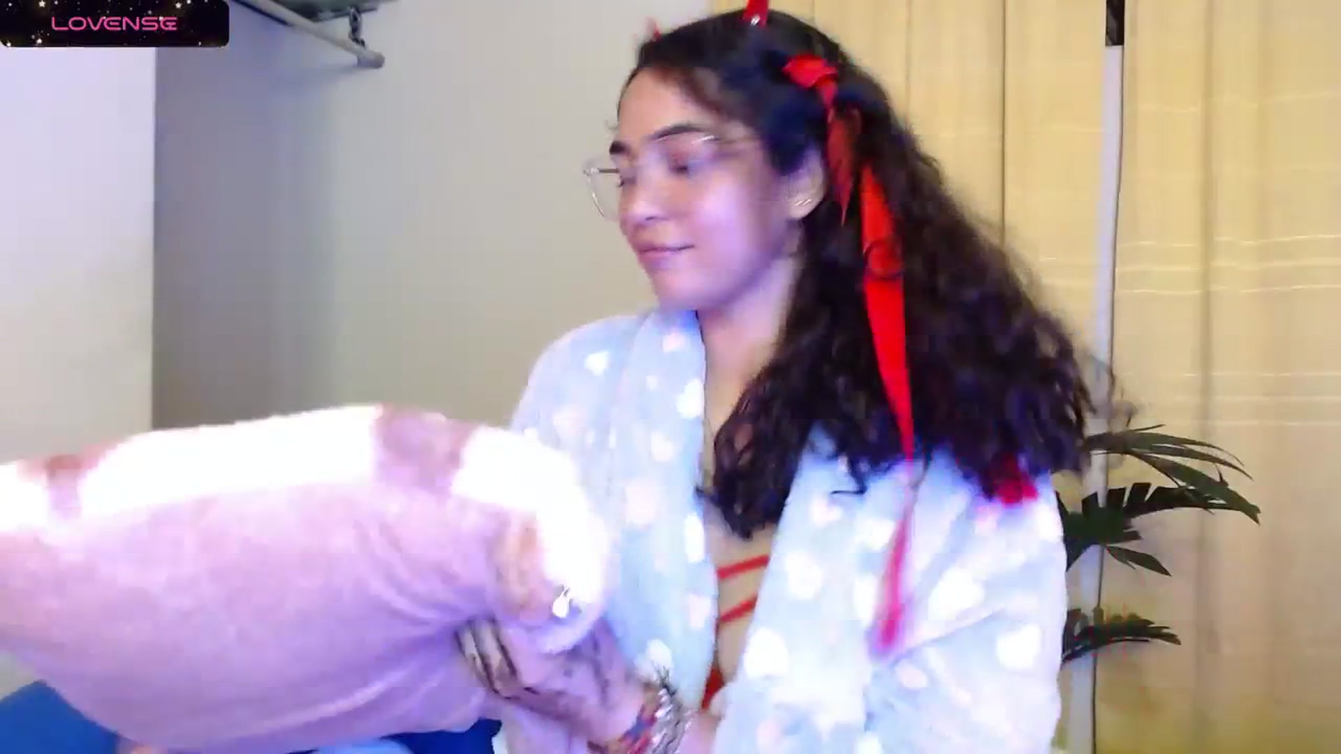Gallery image thumbnail from Ariagaleo's myfreecams stream on, 10/29/2023, 22:16 image 19 of 20