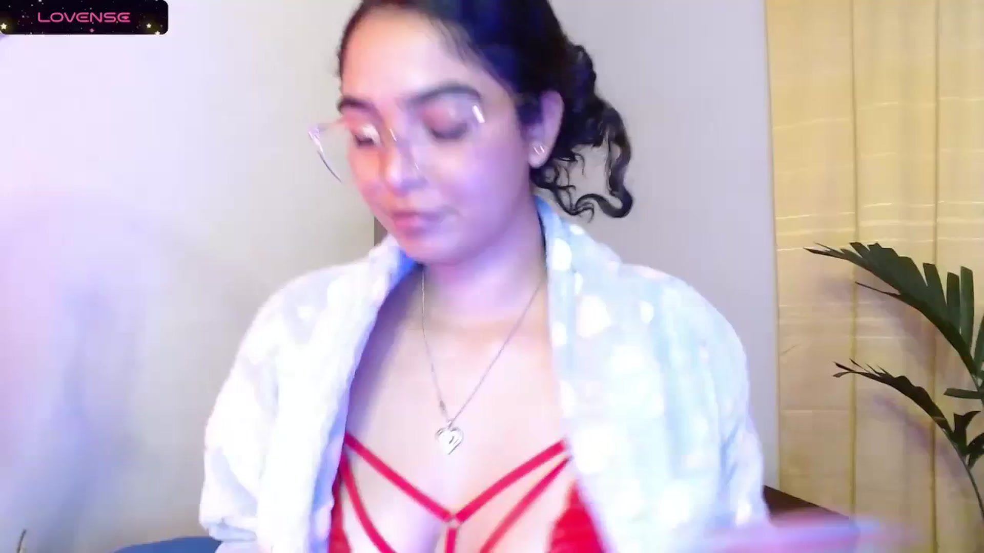 Gallery image thumbnail from Ariagaleo's myfreecams stream on, 10/29/2023, 22:16 image 5 of 20