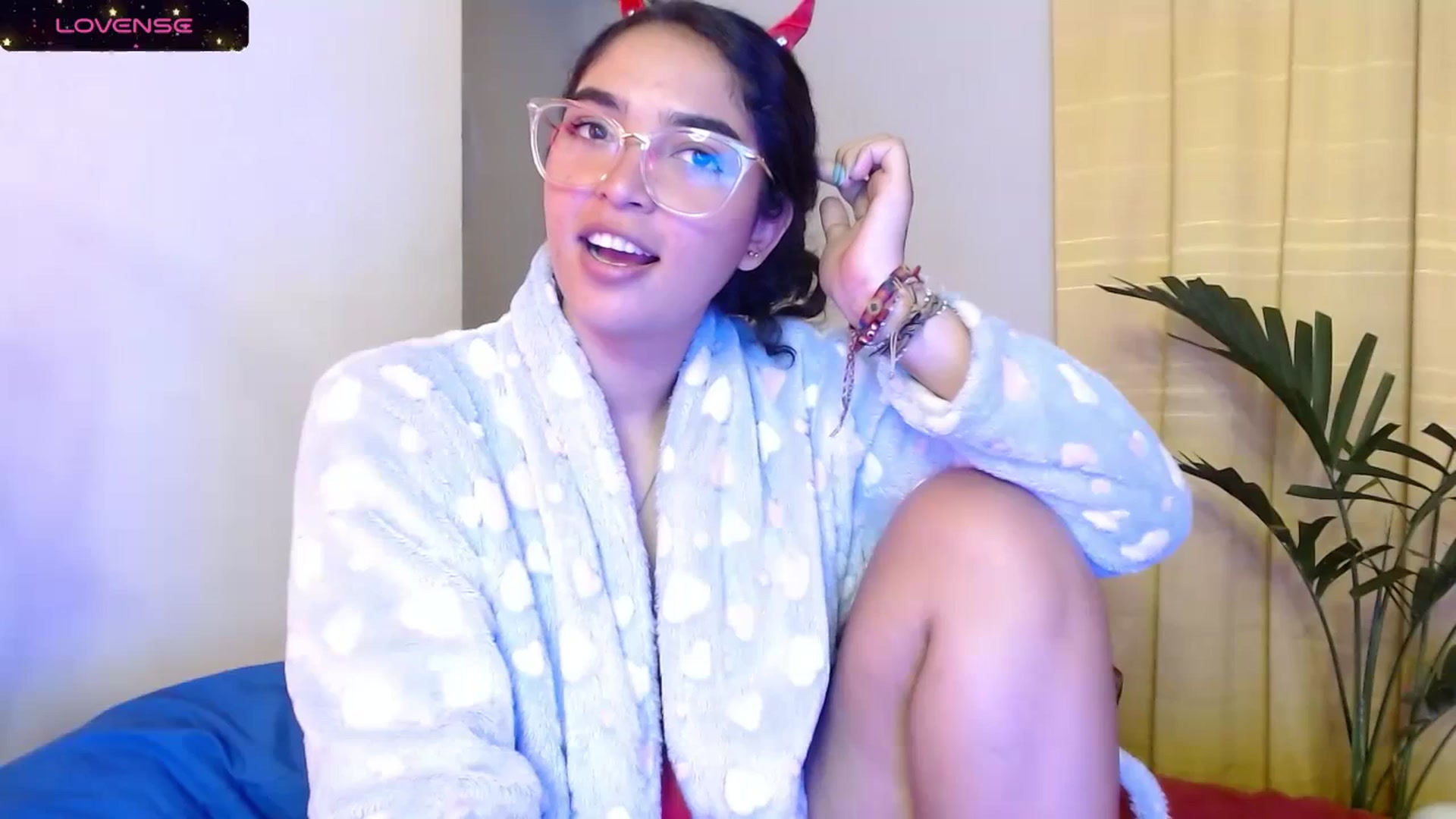 Gallery image thumbnail from Ariagaleo's myfreecams stream on, 10/29/2023, 22:16 image 7 of 20