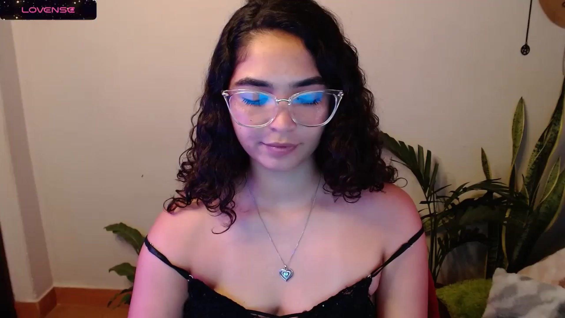 Gallery image thumbnail from Ariagaleo's myfreecams stream on, 11/02/2023, 22:14 image 3 of 20
