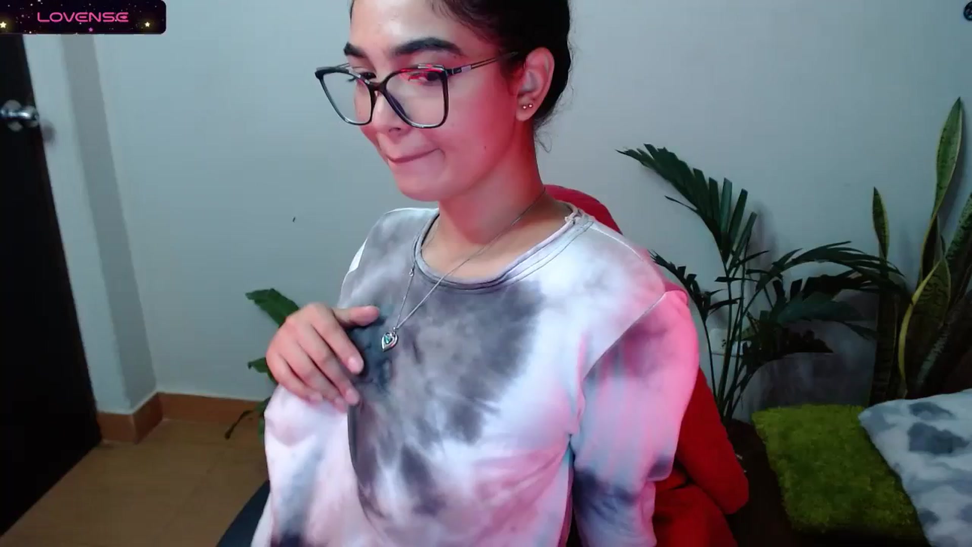 Gallery image thumbnail from Ariagaleo's myfreecams stream on, 11/03/2023, 19:10 image 5 of 20