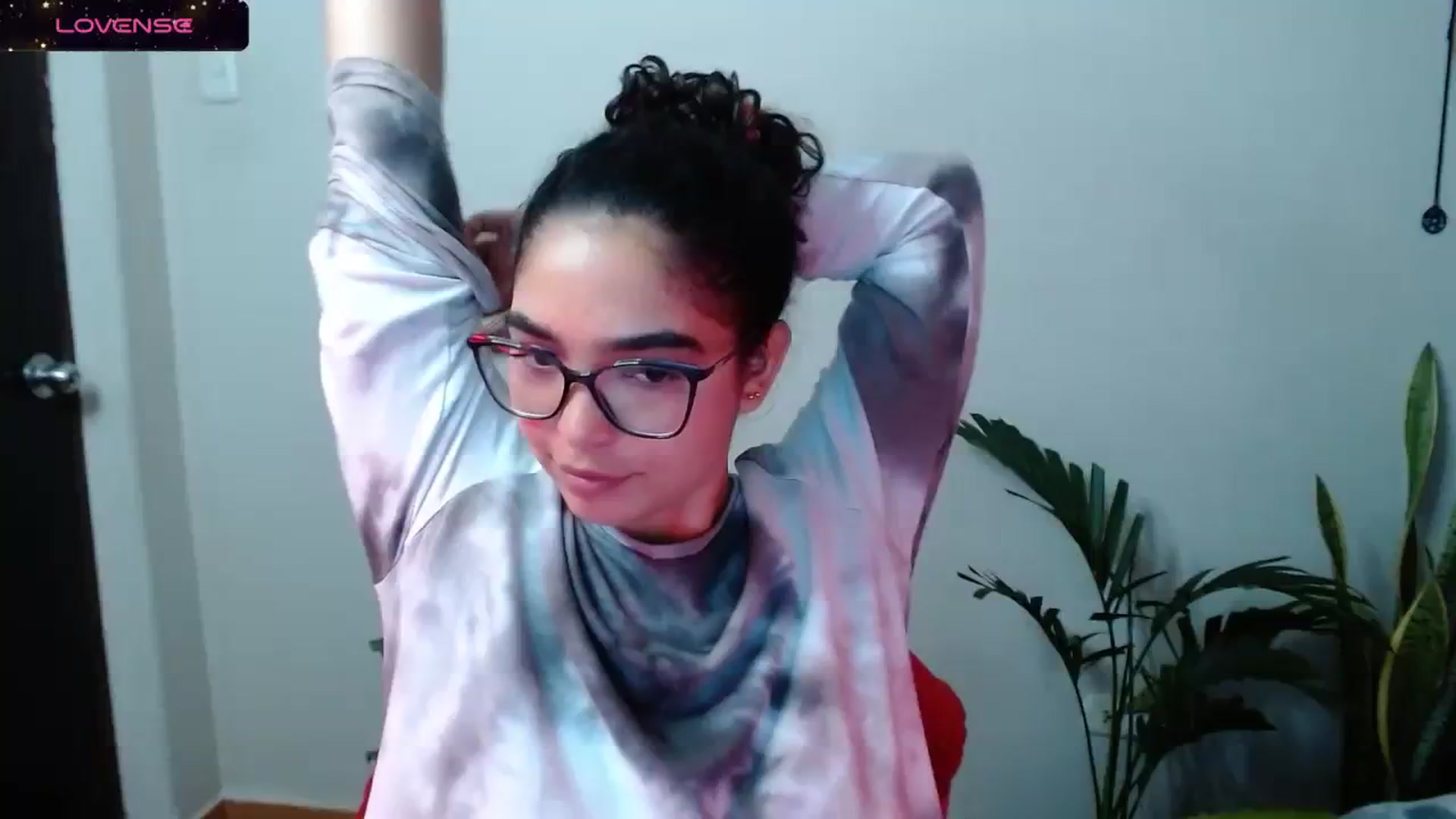 Gallery image thumbnail from Ariagaleo's myfreecams stream on, 11/03/2023, 20:50 image 19 of 20