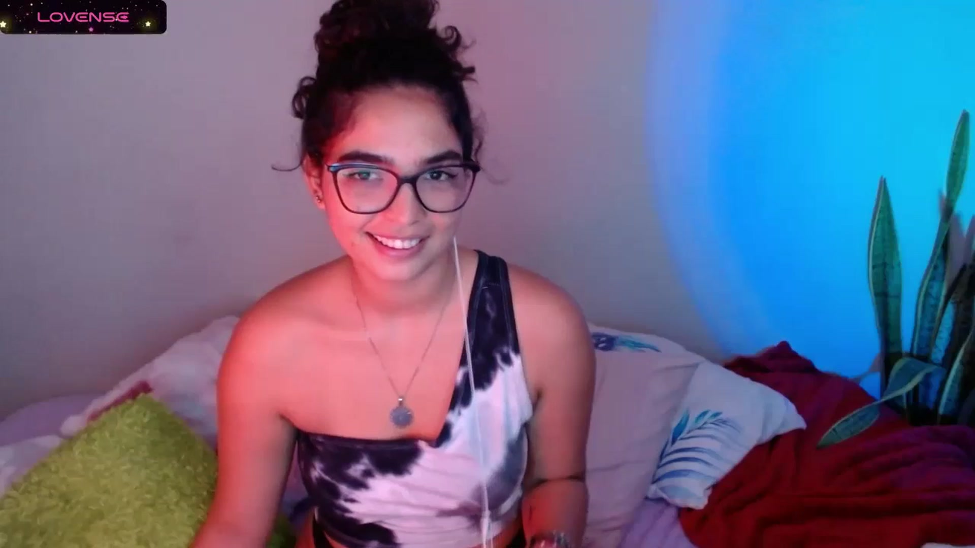 Gallery image thumbnail from Ariagaleo's myfreecams stream on, 11/08/2023, 19:56 image 4 of 20
