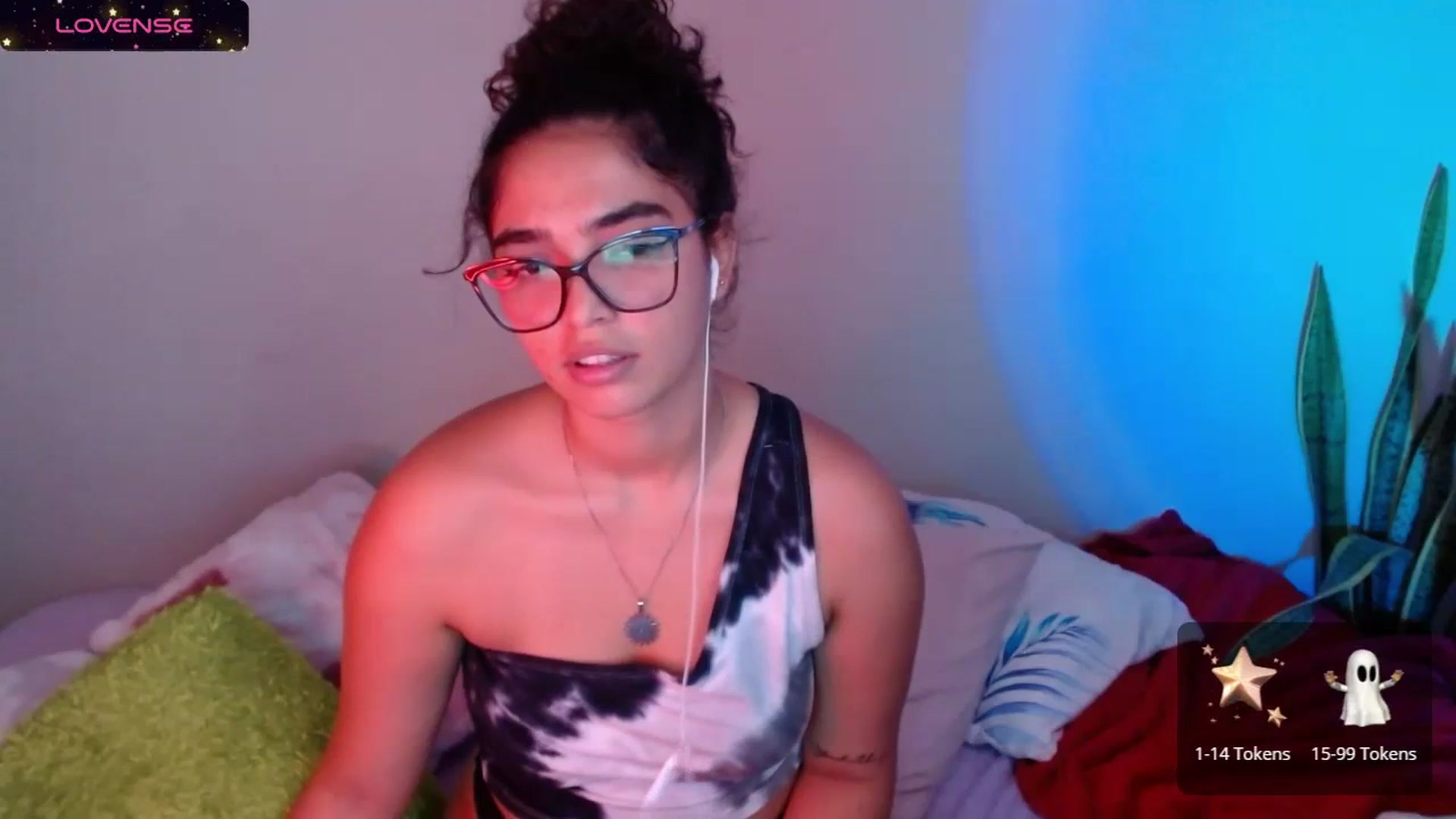 Gallery image thumbnail from Ariagaleo's myfreecams stream on, 11/08/2023, 19:56 image 3 of 20