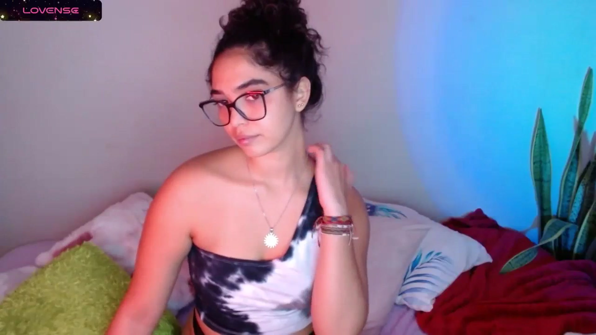 Gallery image thumbnail from Ariagaleo's myfreecams stream on, 11/08/2023, 19:56 image 7 of 20