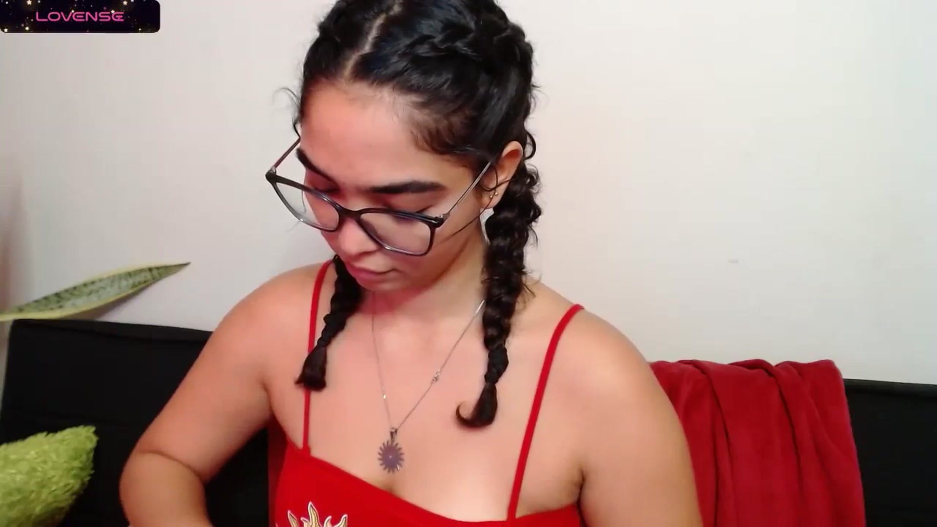 Gallery image thumbnail from Ariagaleo's myfreecams stream on, 11/10/2023, 21:53 image 2 of 20