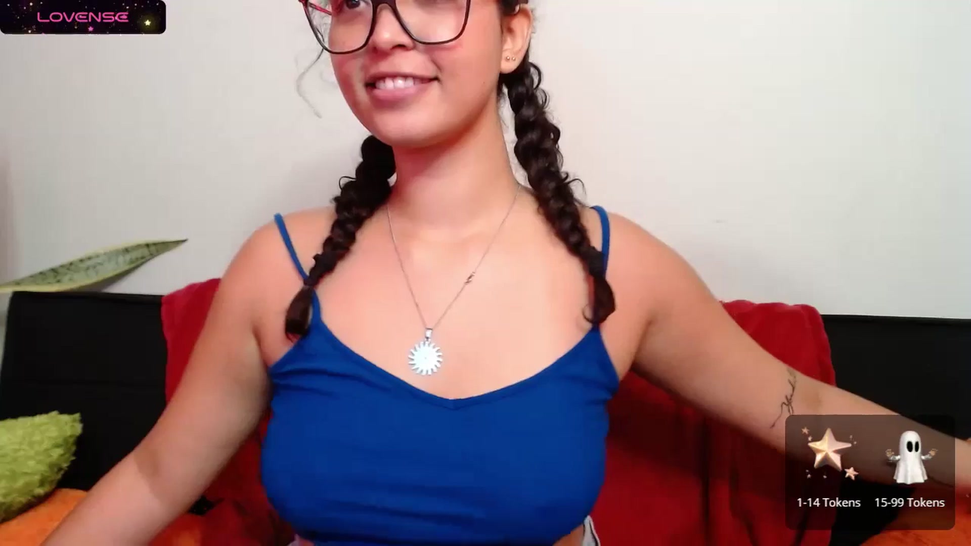 Gallery image thumbnail from Ariagaleo's myfreecams stream on, 11/10/2023, 21:53 image 13 of 20