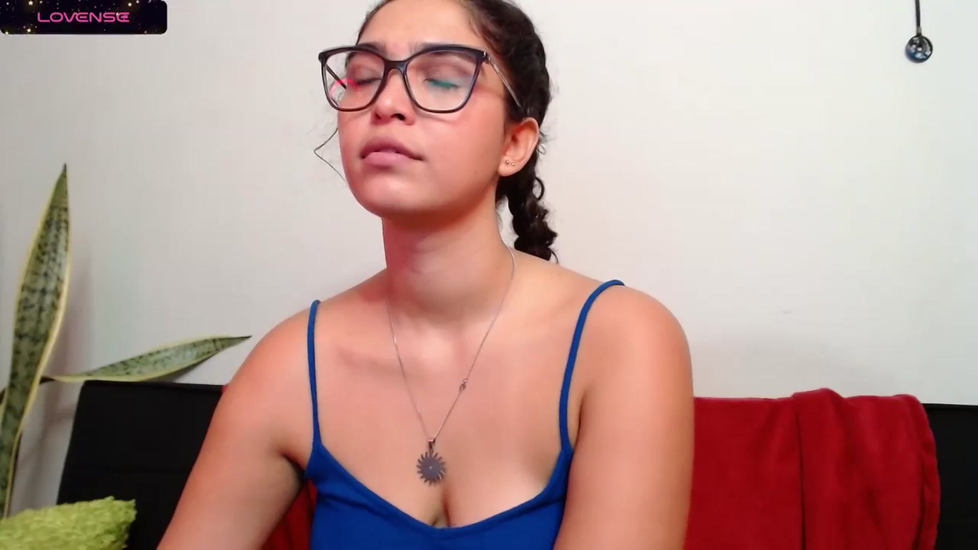 Gallery image thumbnail from Ariagaleo's myfreecams stream on, 11/10/2023, 21:53 image 17 of 20