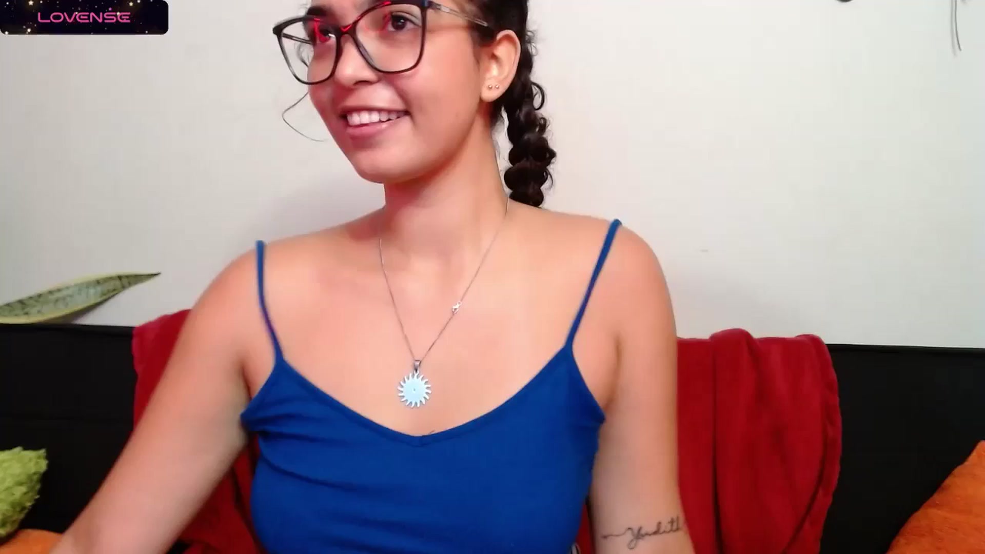 Gallery image thumbnail from Ariagaleo's myfreecams stream on, 11/10/2023, 21:53 image 14 of 20
